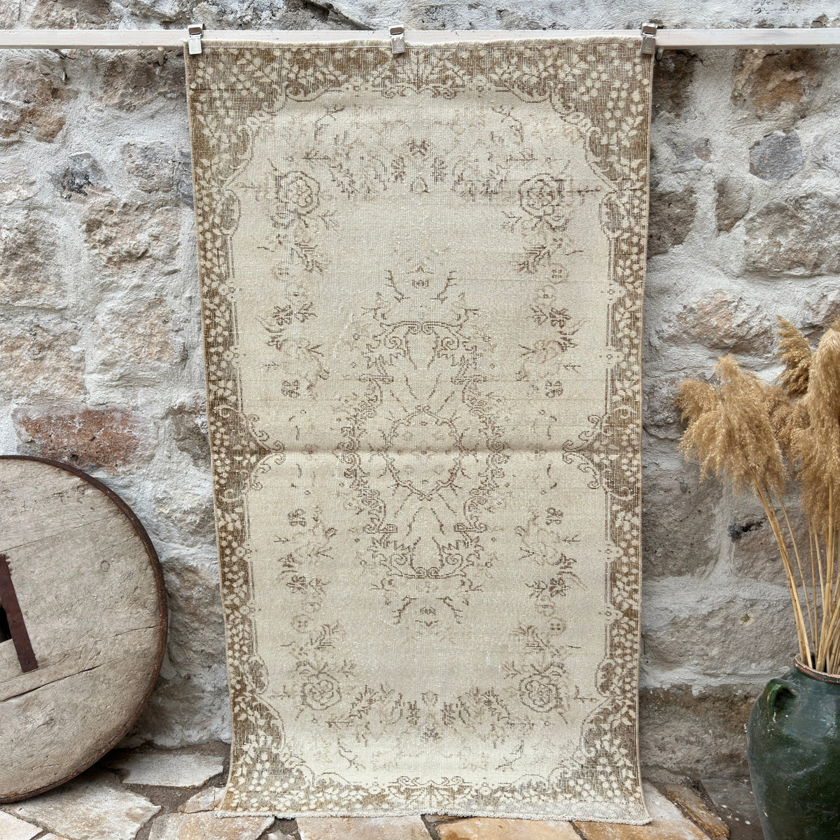 Beige 4' x 7' oriental wool rug with medallion design, handmade in Turkey – Tyson.