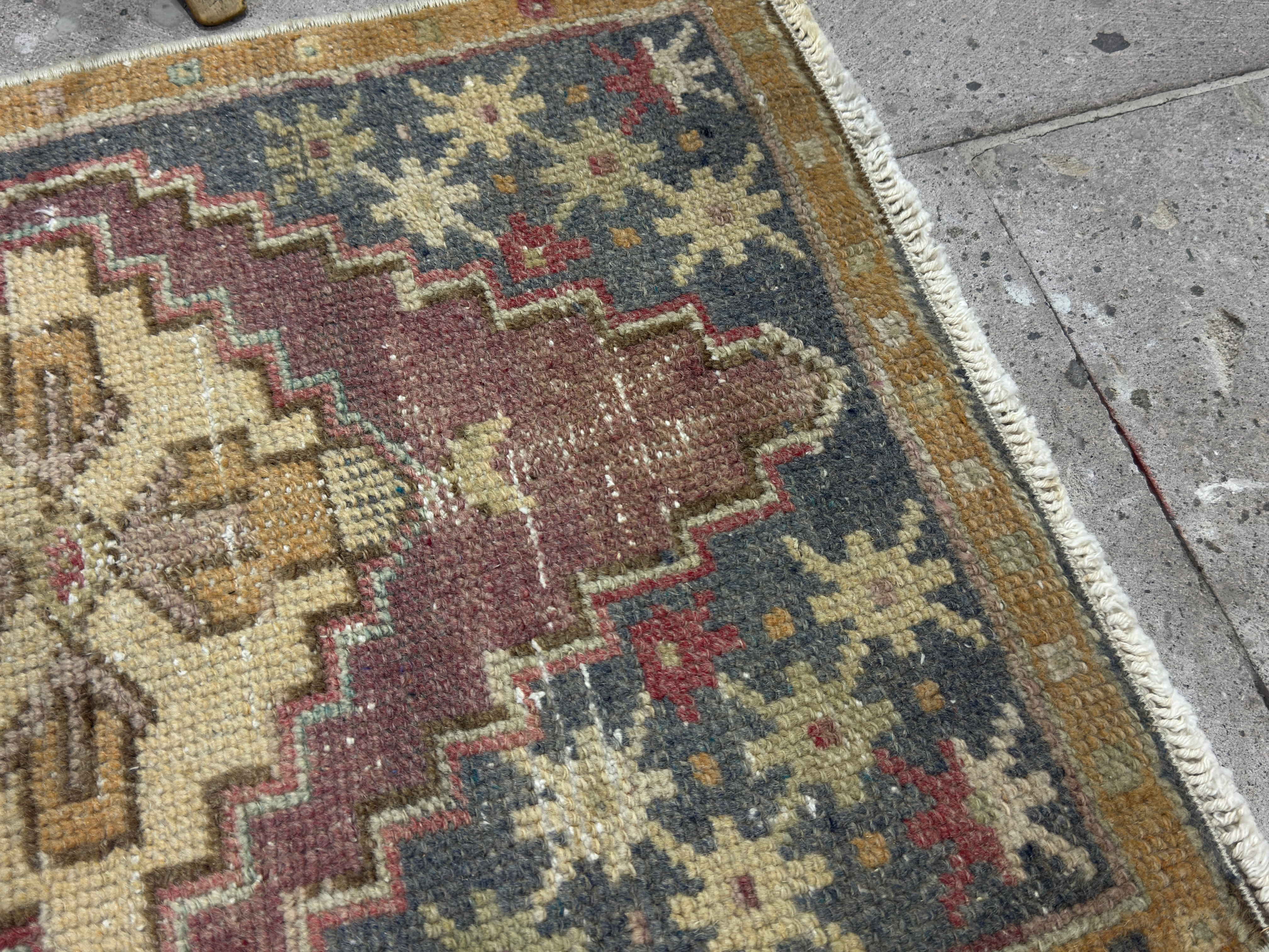 Ortensia 1’8” x 2’10”