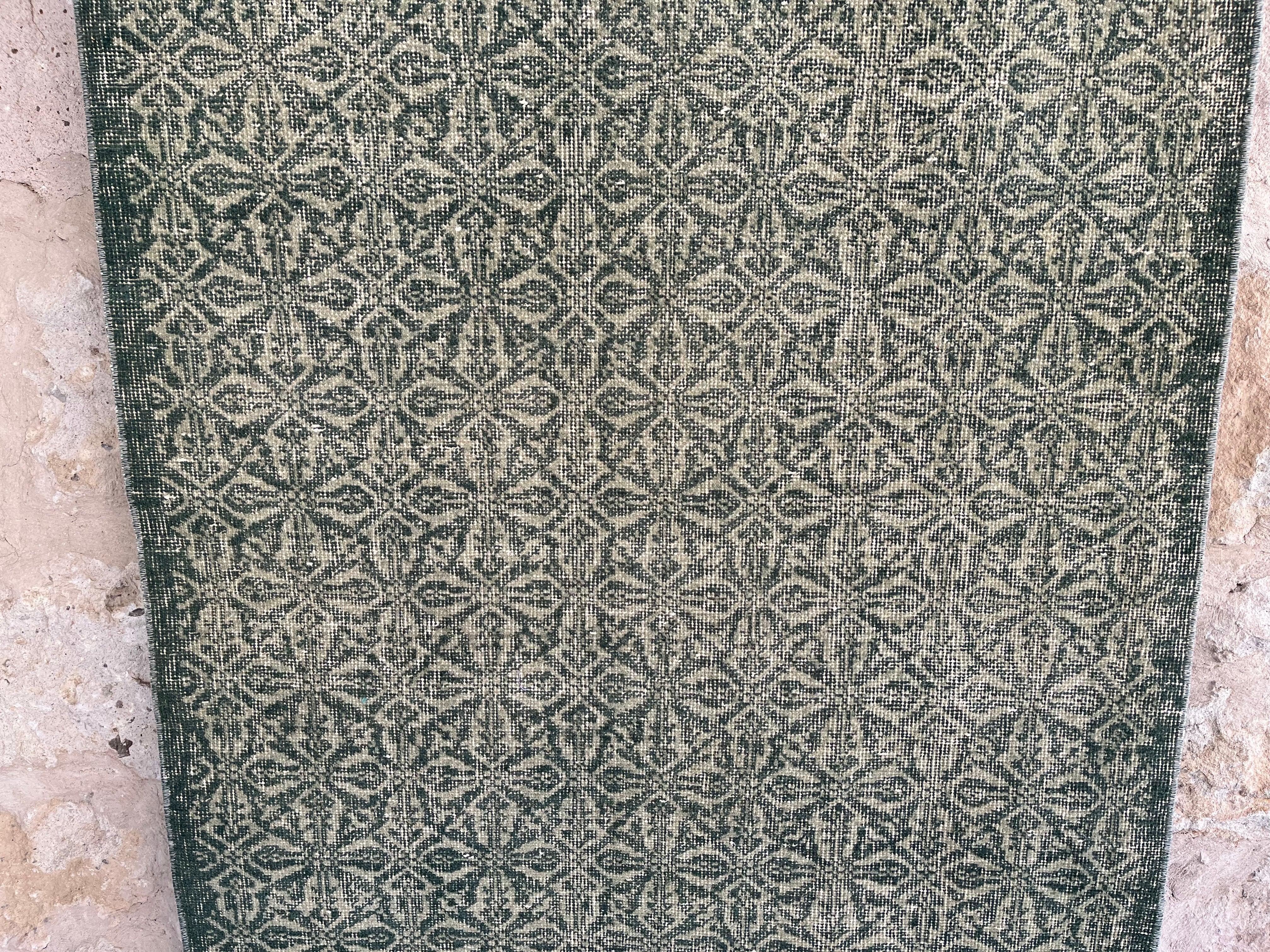 Osborn 3'7'' x 6'7''