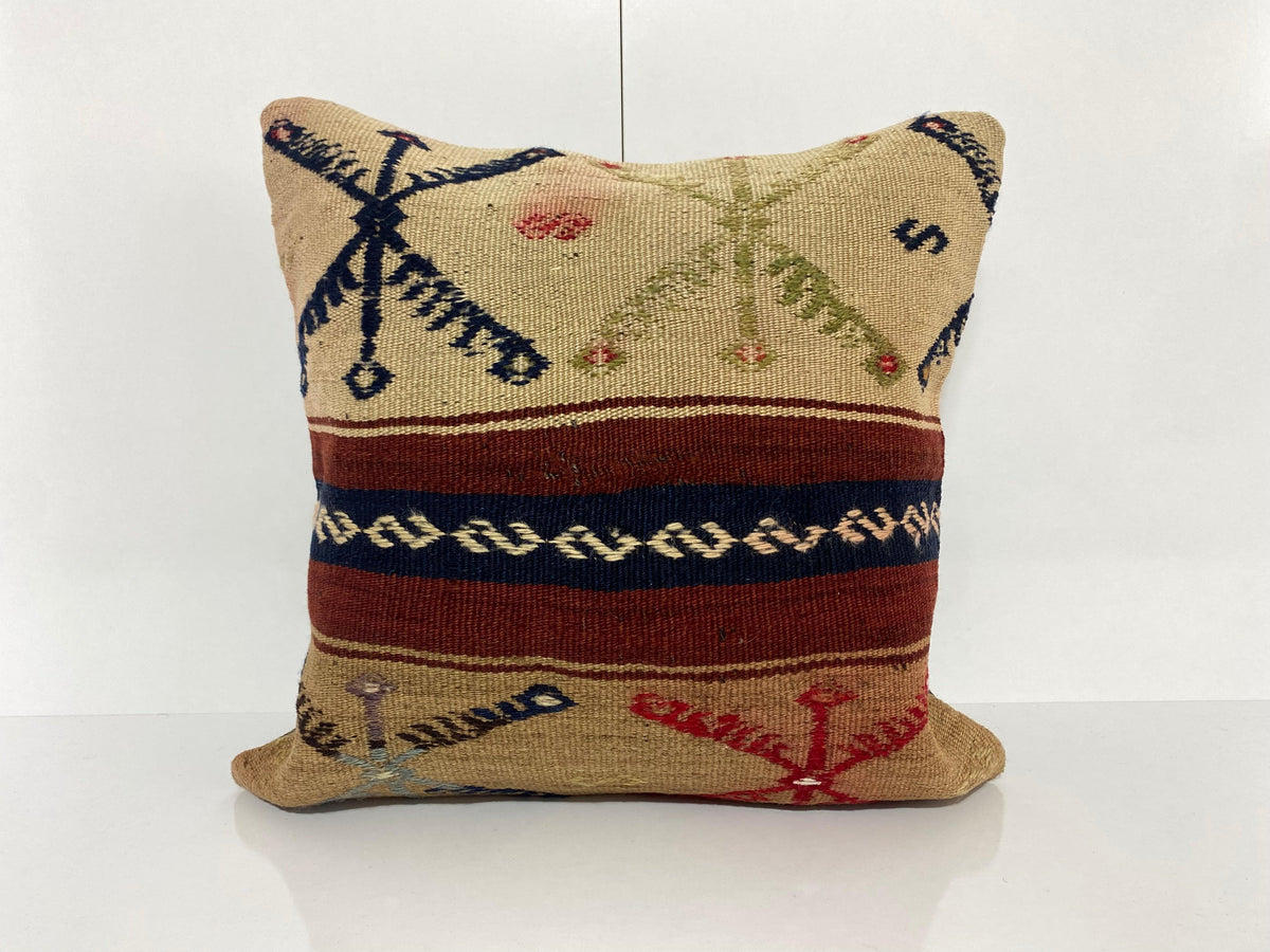 Beige pillow cover with traditional design, handmade in Turkey – KK00276.