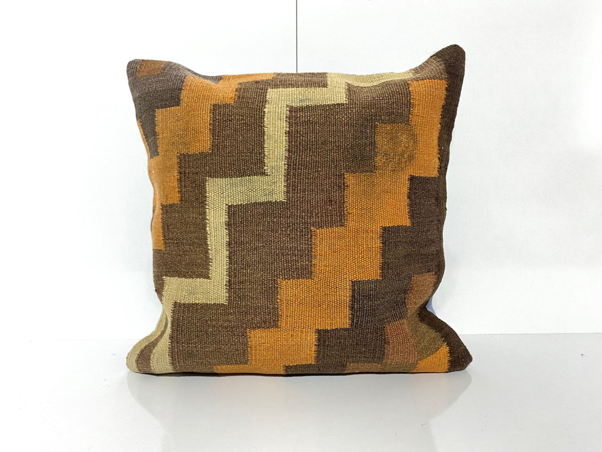 Colorful pillow cover with geometric design, handmade in Turkey – KK00137.