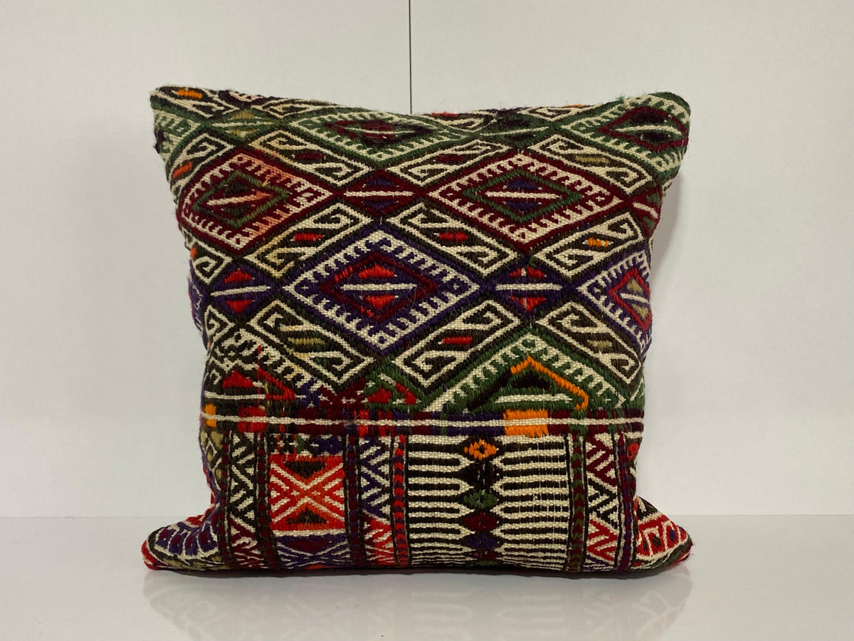 Colorful pillow cover with traditional design, handmade in Turkey – KK00235.