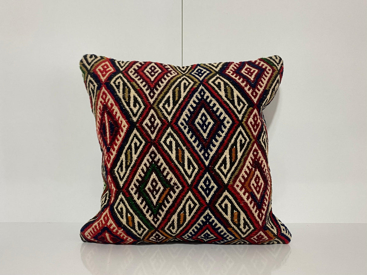 Green pillow cover with traditional design, handmade in Turkey – KK00287.
