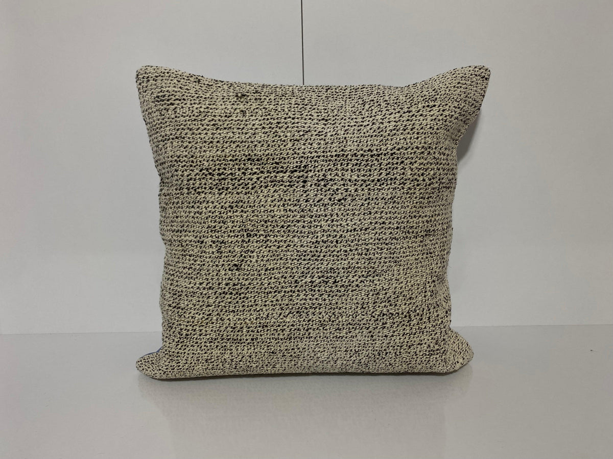 White pillow cover with traditional design, handmade in Turkey – KK00141.
