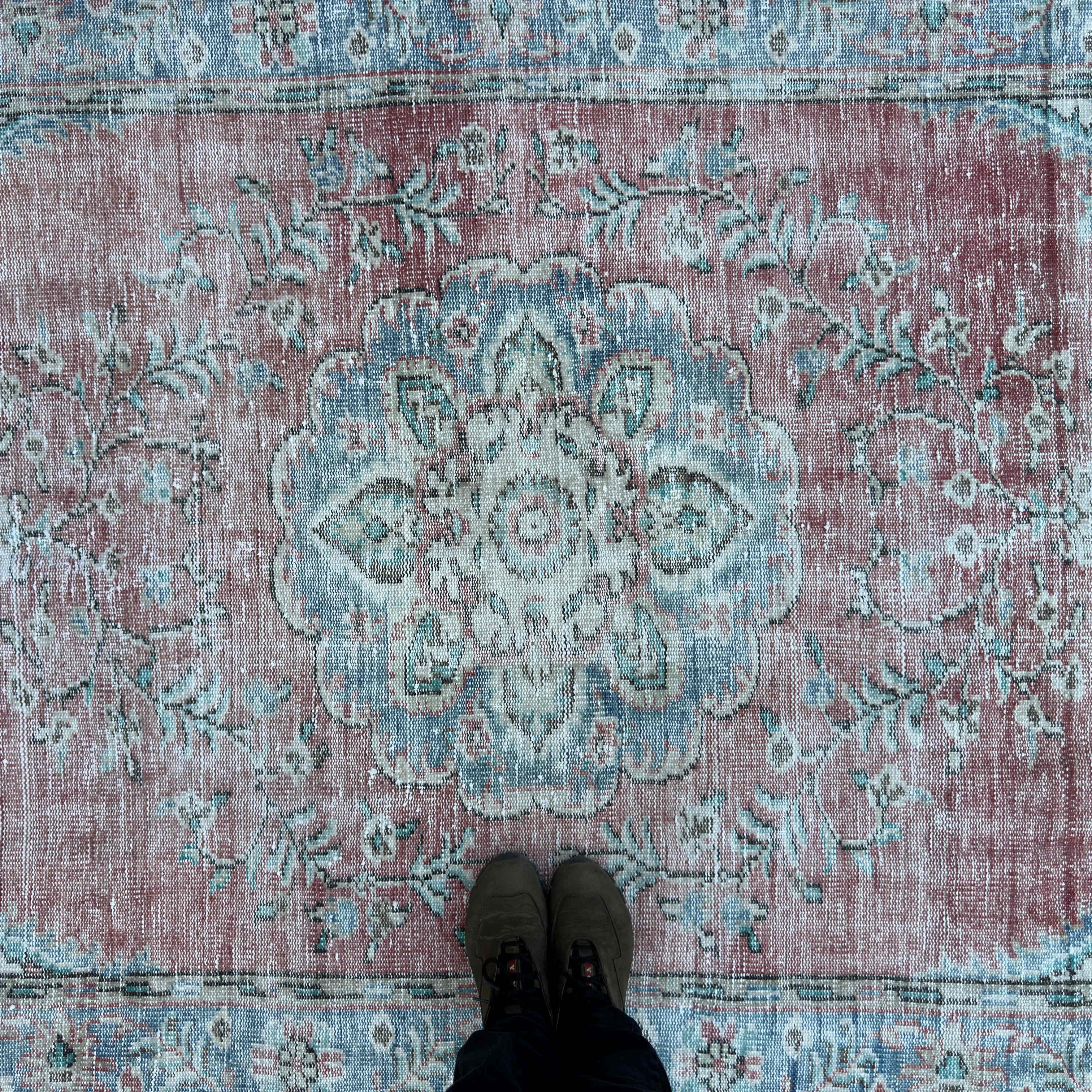 Posy 5'3'' x 9'9''