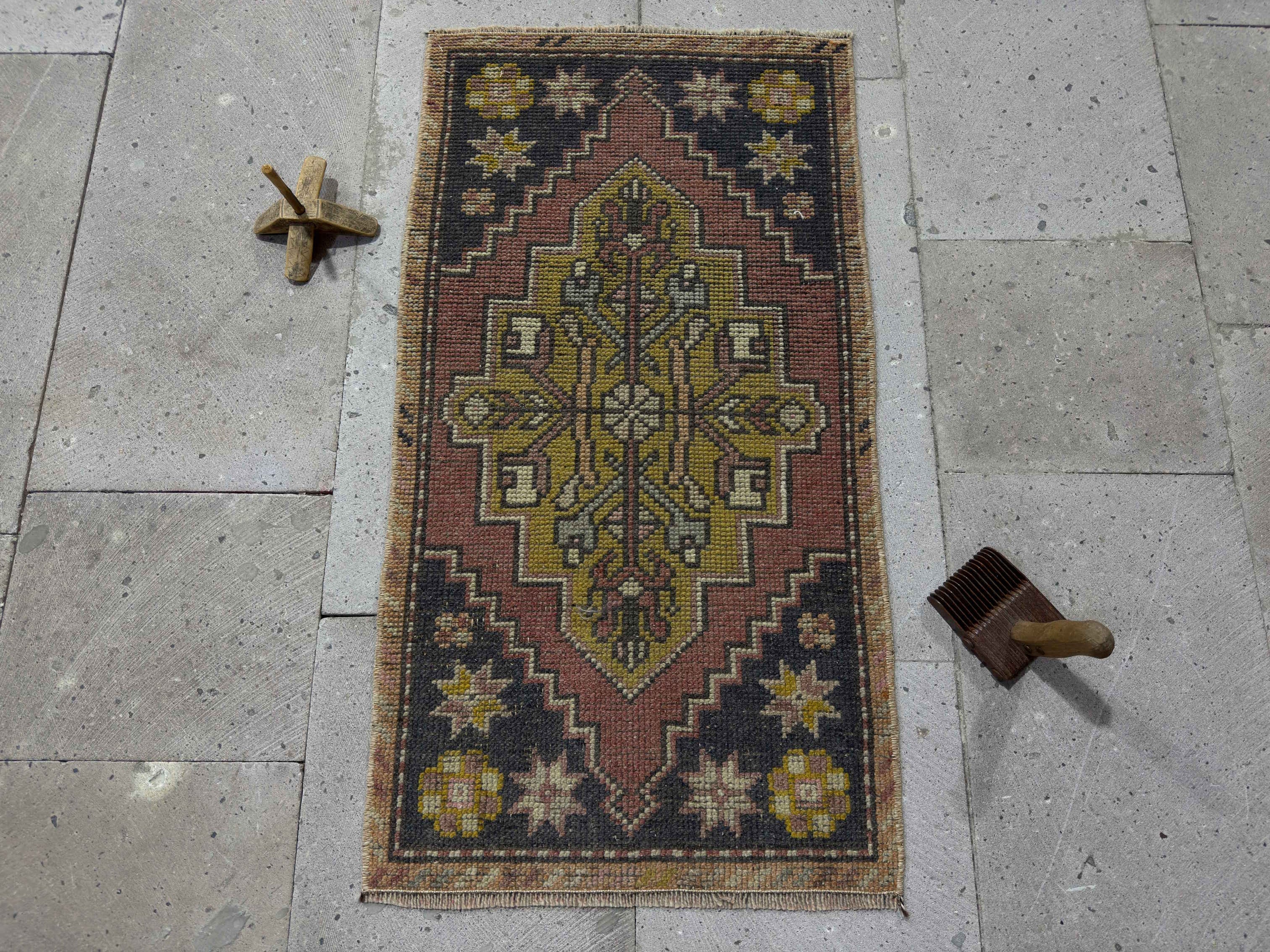 Ramona 1’7” x 3’