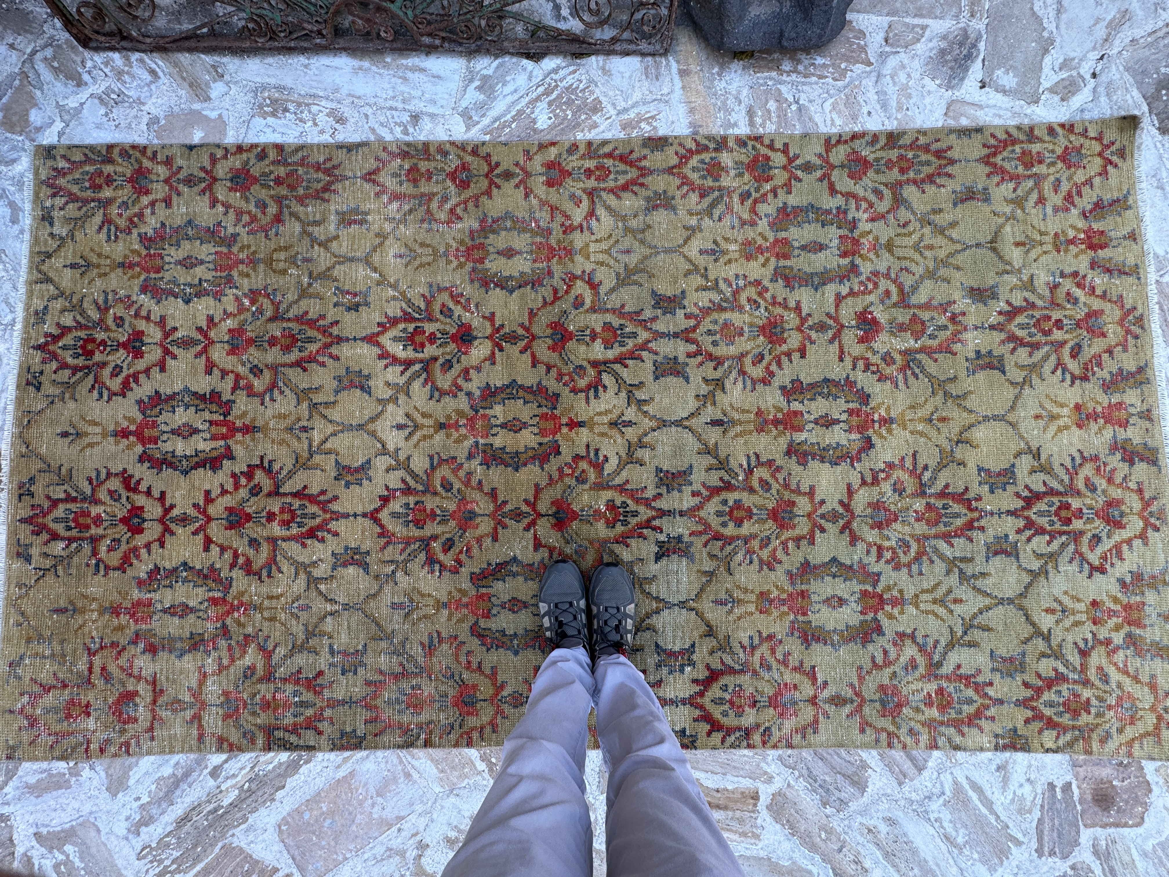 Robbyn 4’9” x 8’8”