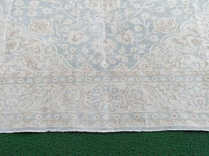 Salvador 8'10'' x 12'6''