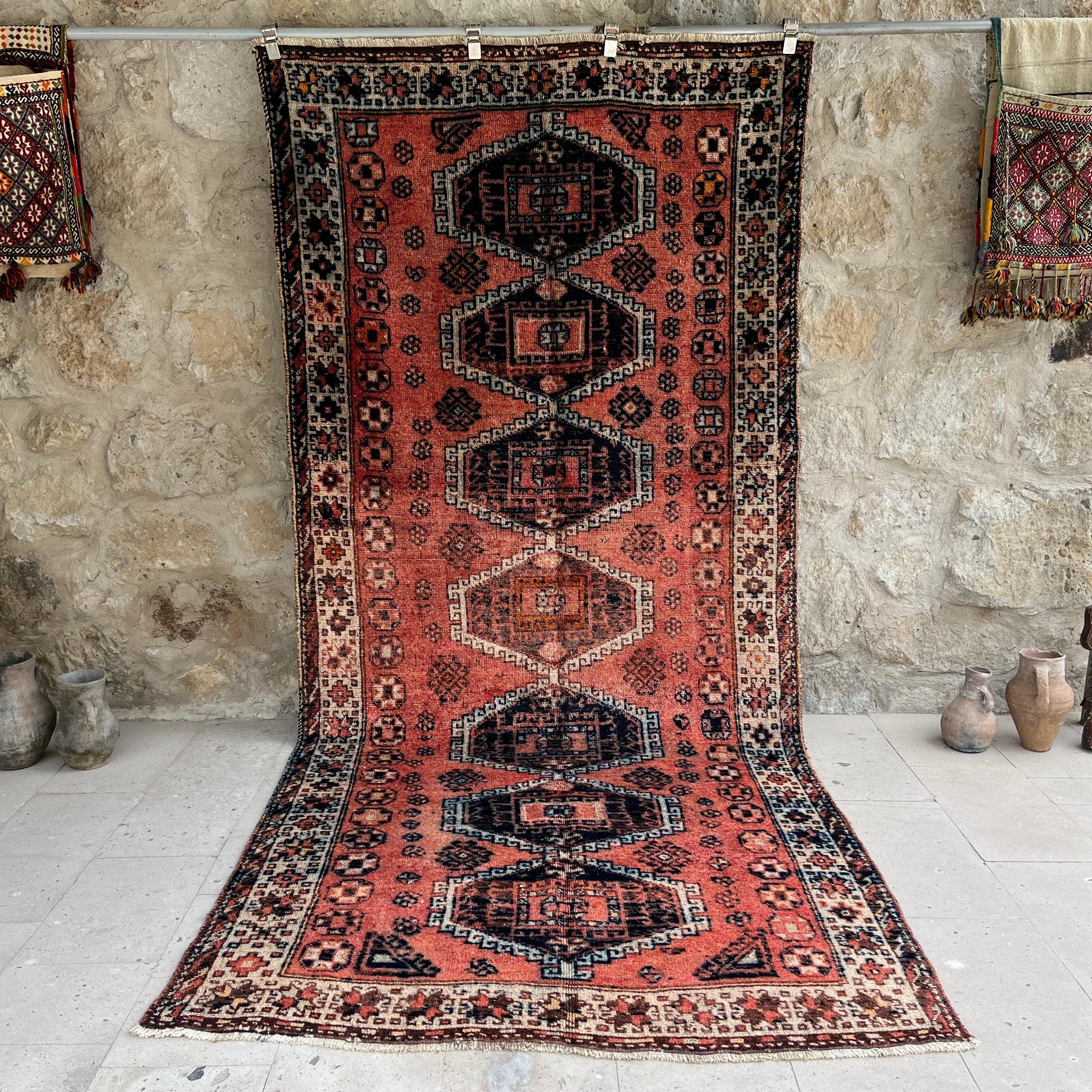 Seldon 5' x 10'10''