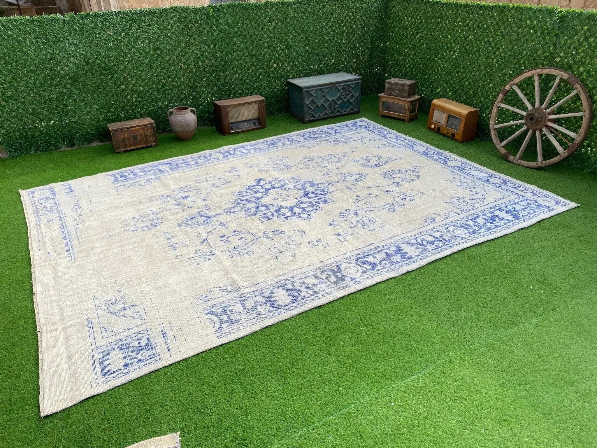 Sennett 8'8'' x 11'7''