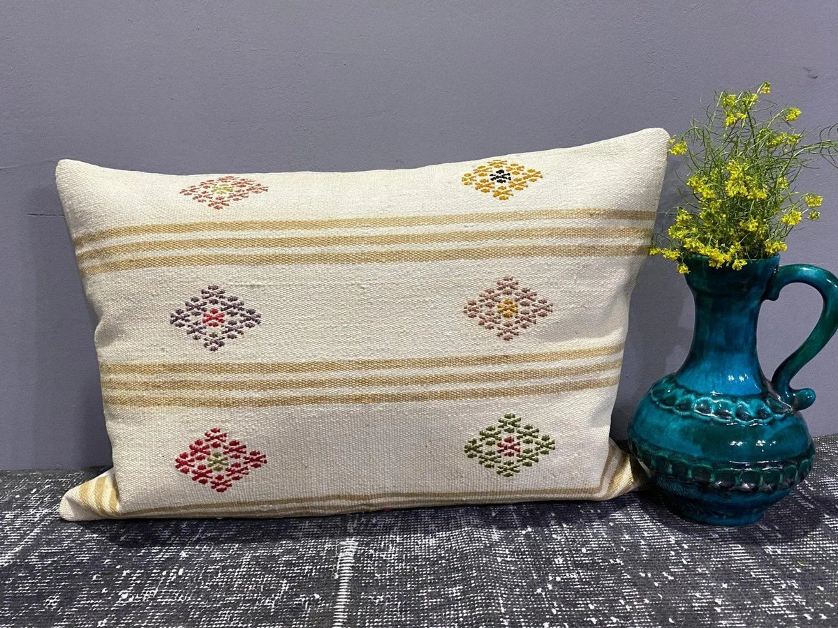 Beige throw pillow with striped design, handmade in Turkey – 00094.