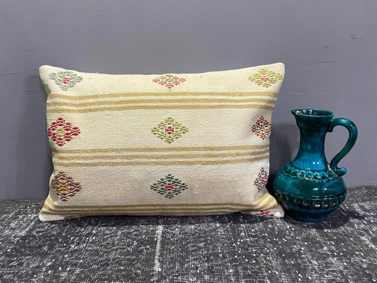 Beige throw pillow with striped design, handmade in Turkey – 00102.