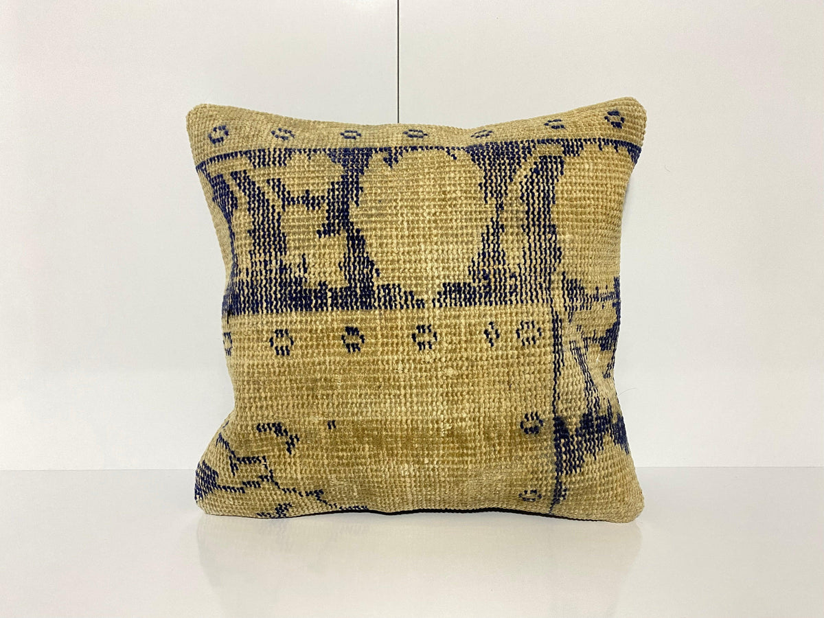 Beige throw pillow with neutral design, handmade in Turkey – KK00194.