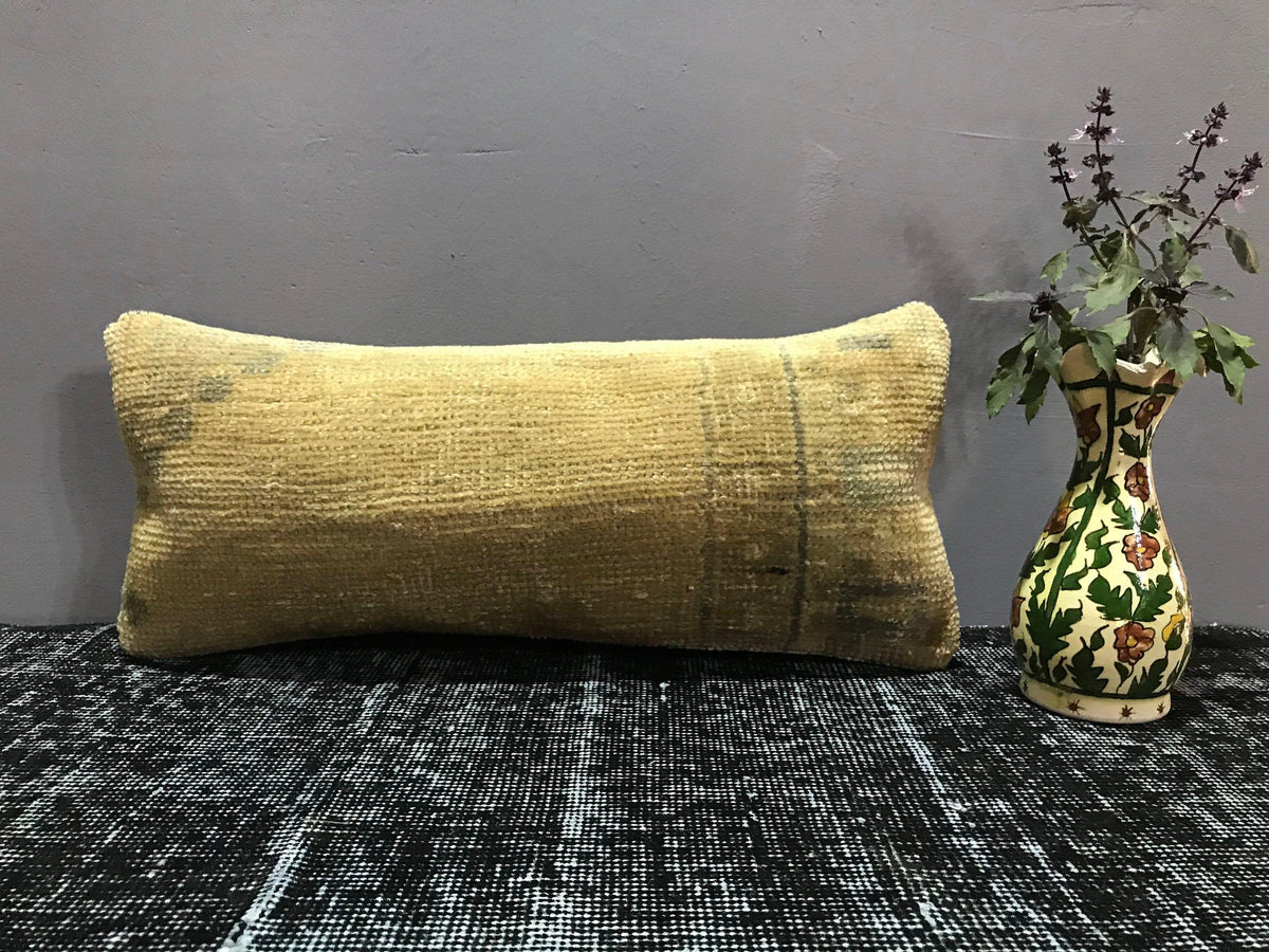Beige throw pillow with traditional design, handmade in Turkey – SY00053.