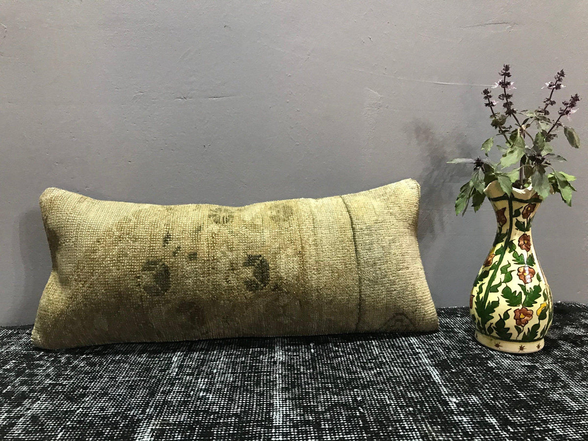 Beige throw pillow with traditional design, handmade in Turkey – SY00058.