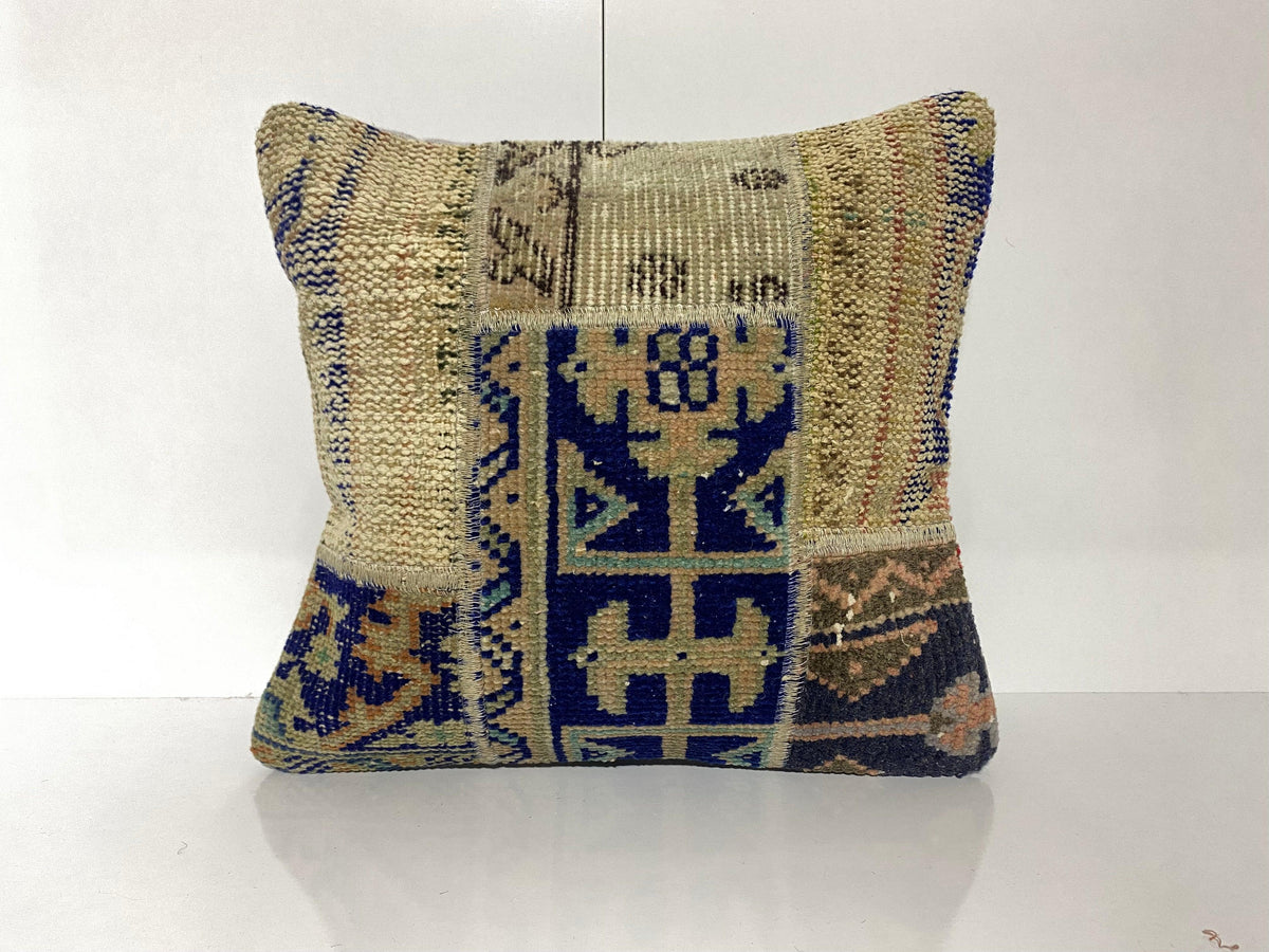 Colorful throw pillow with patchwork design, handmade in Turkey – KK00199.
