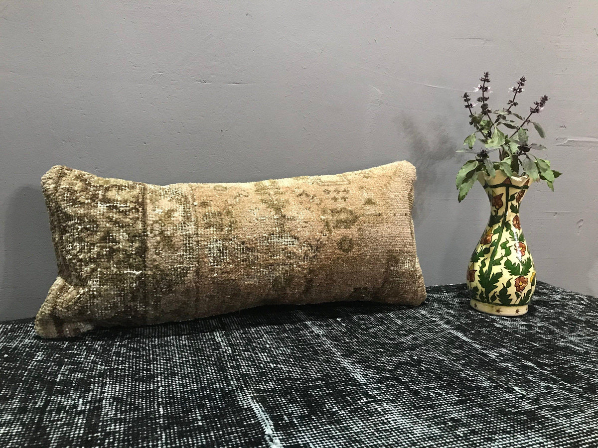 Colorful throw pillow with traditional design, handmade in Turkey – SY00028.