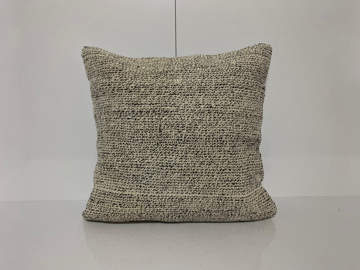 White throw pillow with traditional design, handmade in Turkey – KK00143.