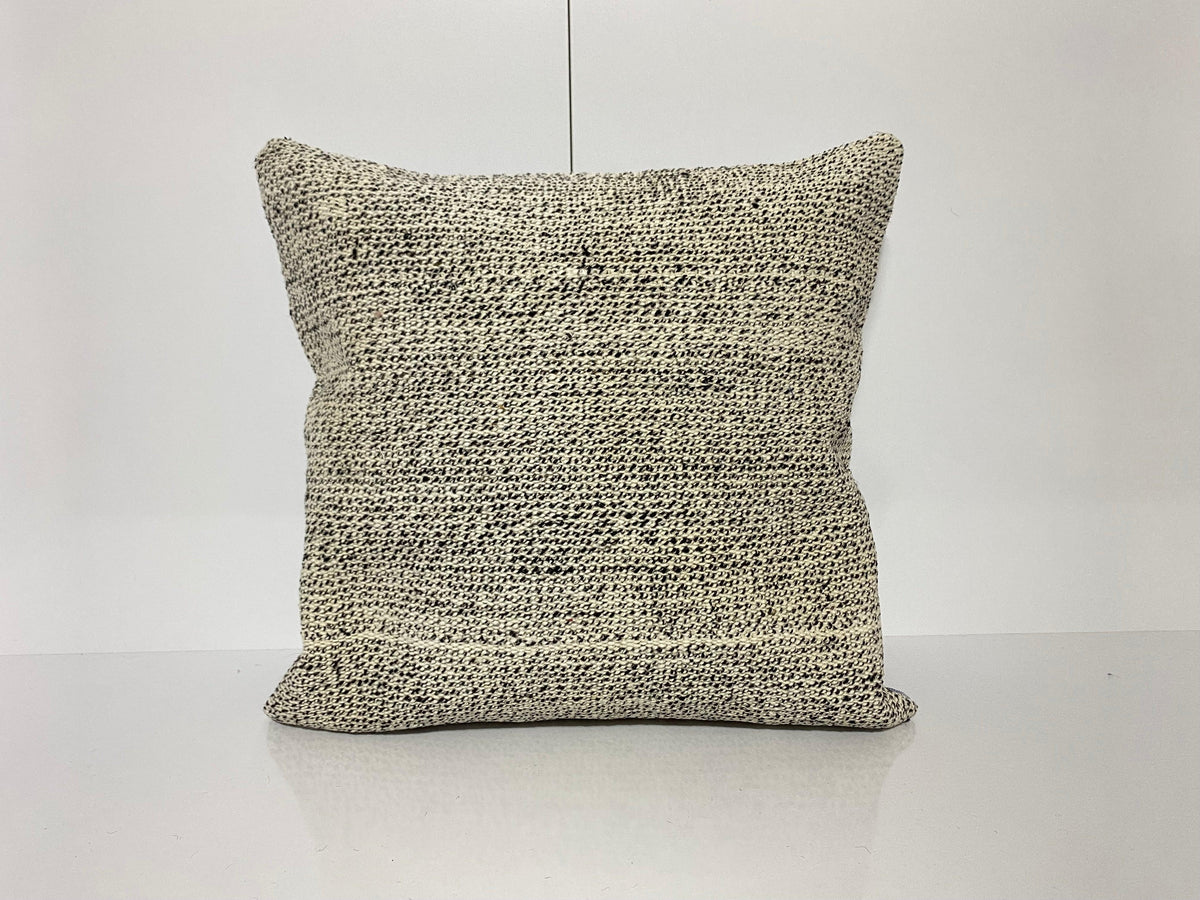 White throw pillow with neutral design, handmade in Turkey – KK00290.