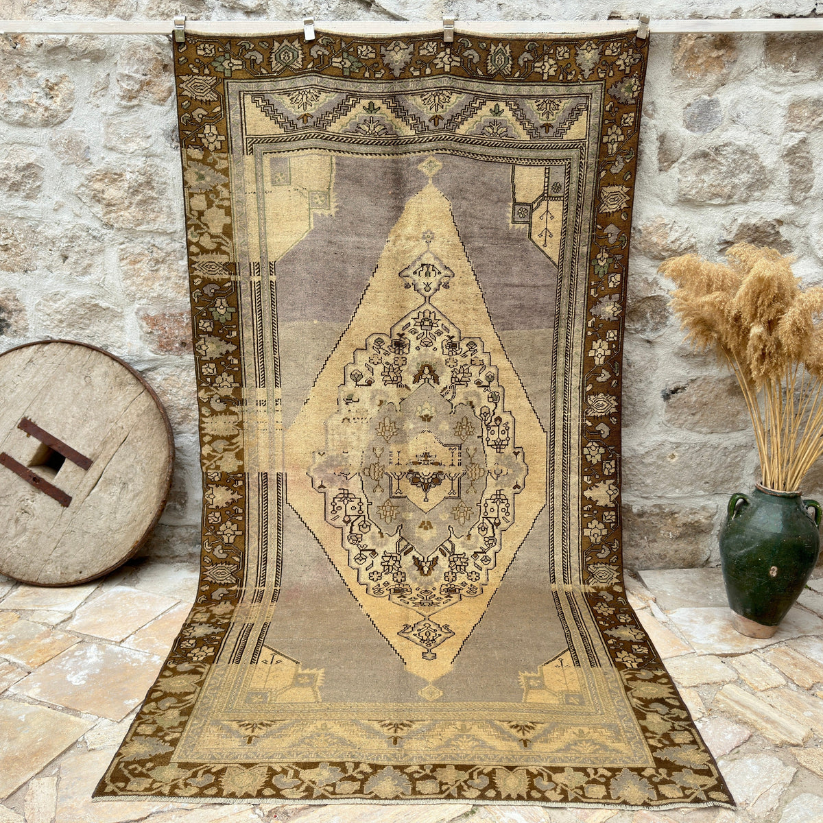 Gray 5' x 10' turkish rug with traditional design, handmade in Turkey – Gonzalez.