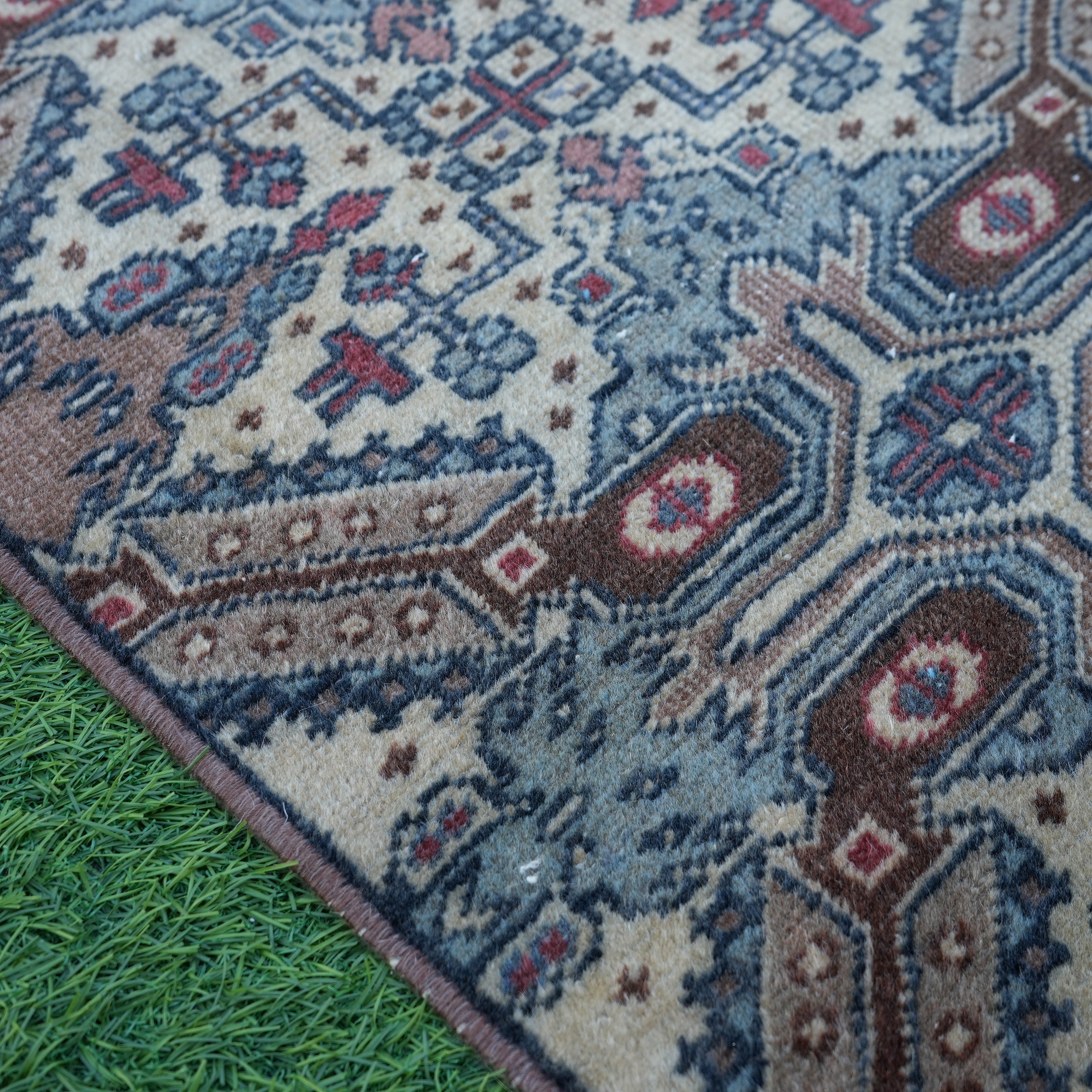 Vere - Vintage Turkish Rug