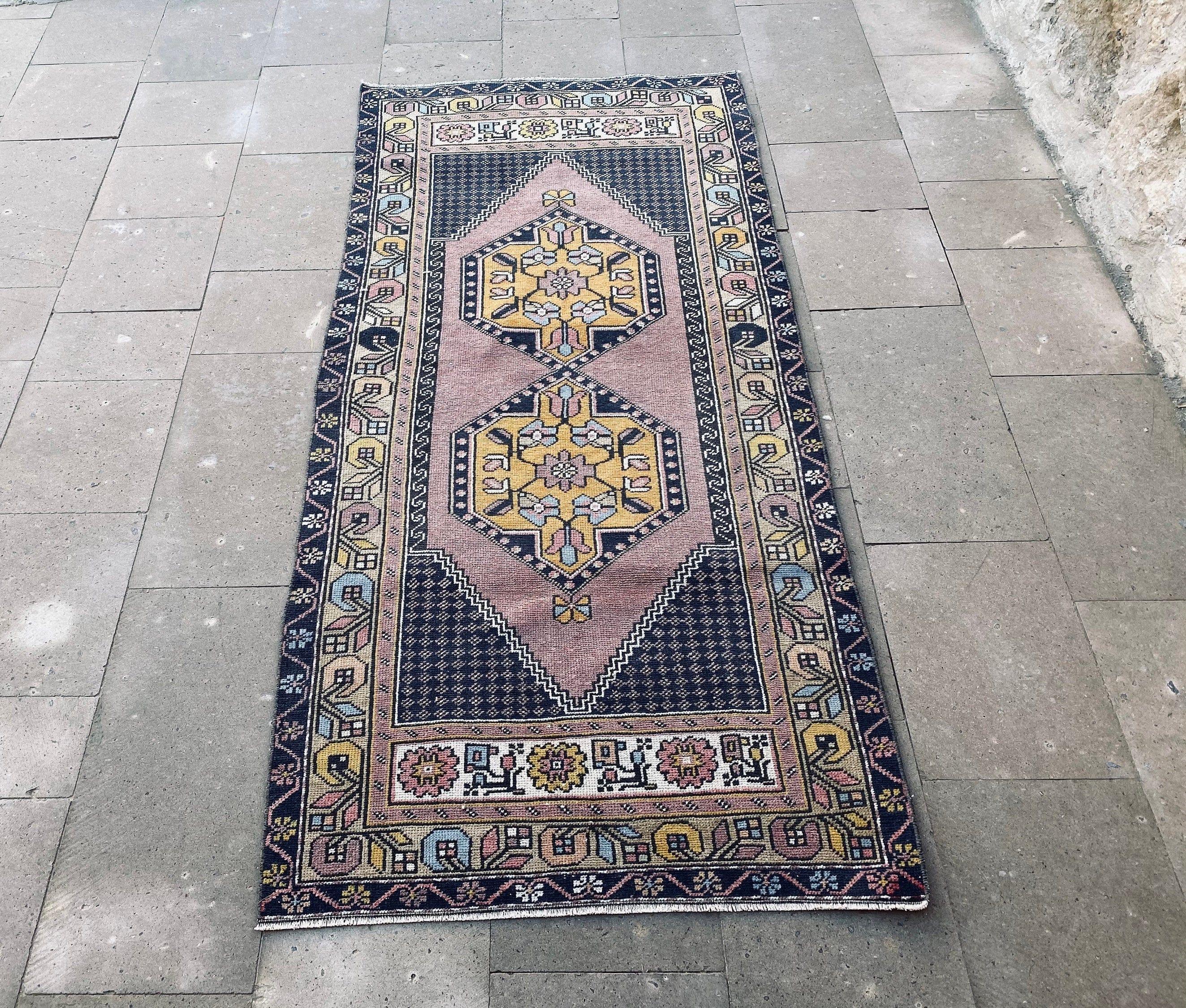 Vincenzo 3' x 6'4''