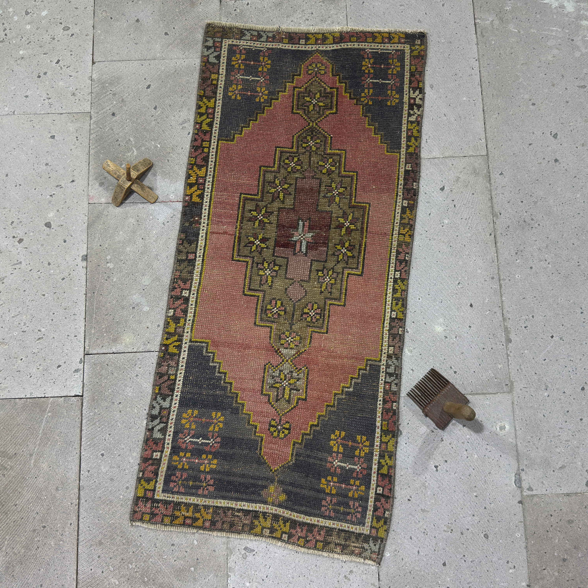 Pink 2' x 4' vintage area rug with traditional design, handmade in Turkey – Haley.