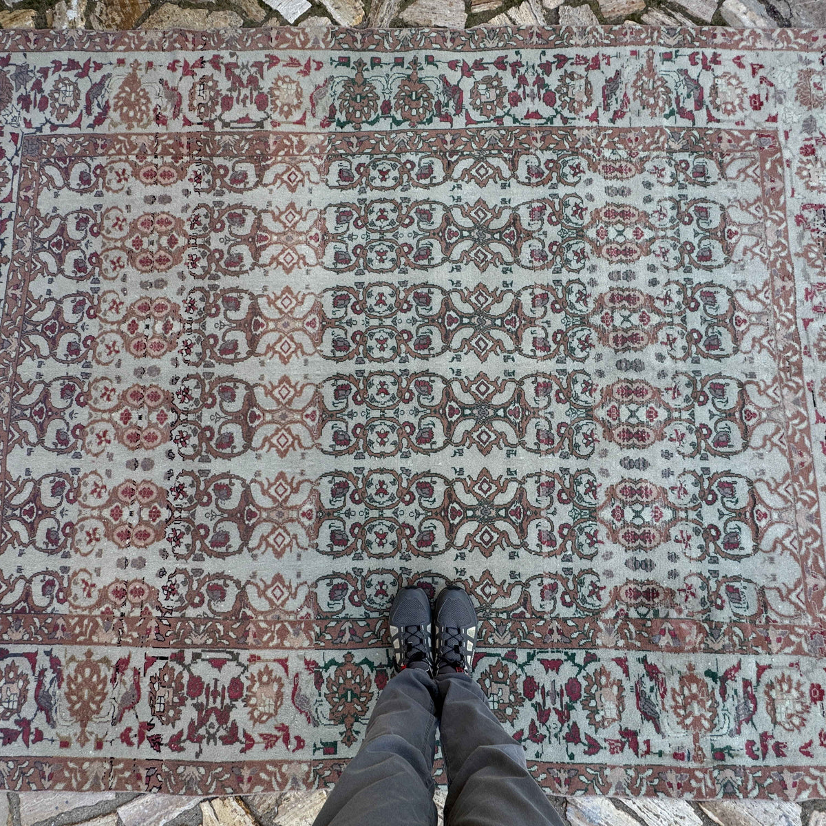 1970s gray vintage Turkish floral rug with floral design, hand-knotted weave and low pile.