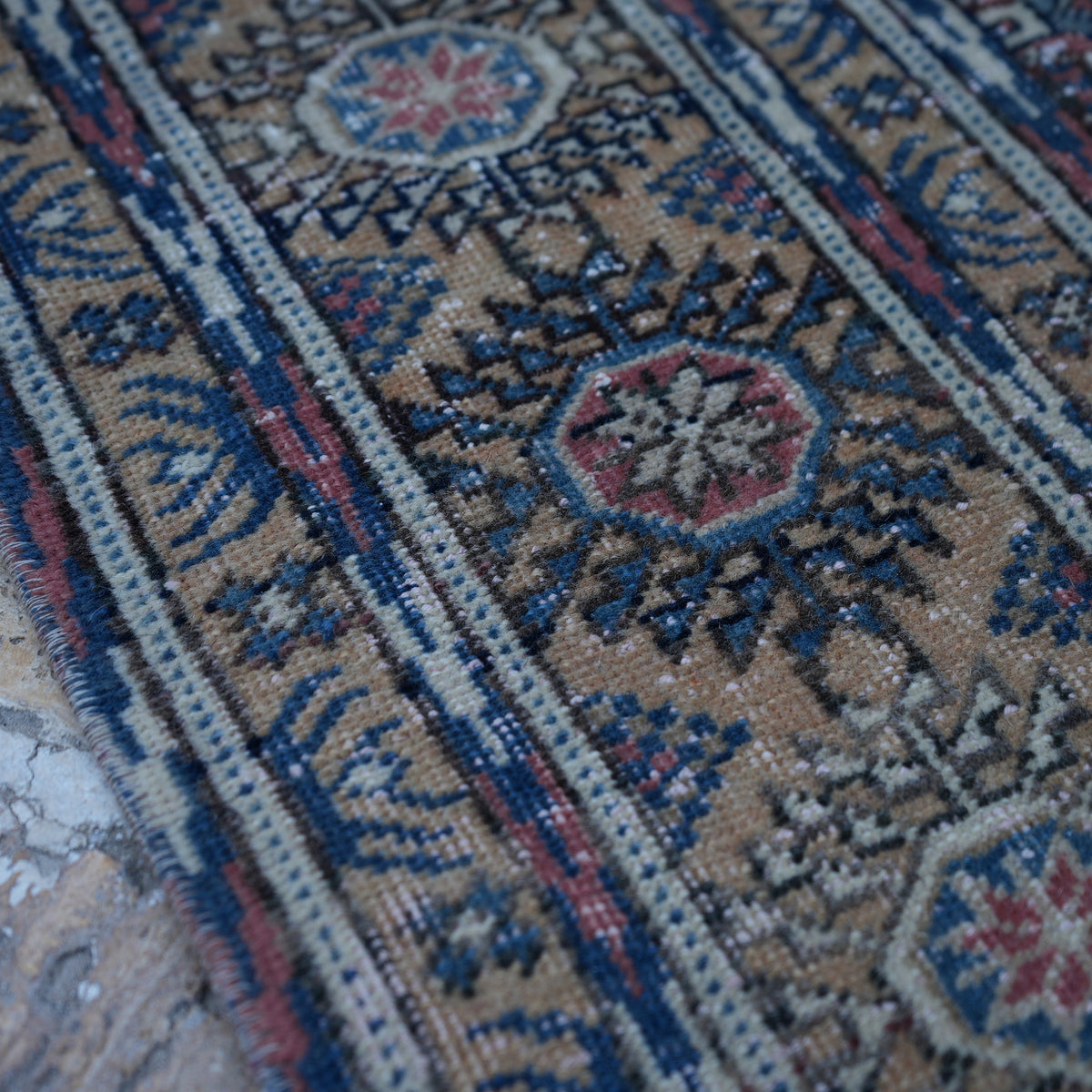 Pale Orange 6' x 9' vintage Turkish geometric rug in wool and cotton, shown on the floor.