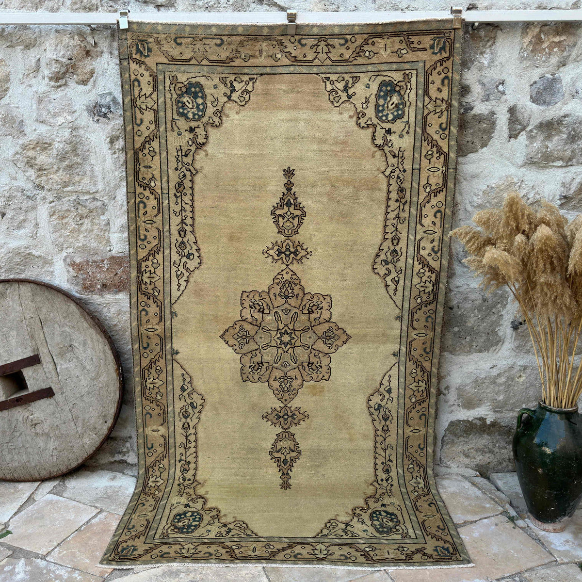 Beige 5' x 8' vintage persian rug with neutral design, handmade in Turkey – Camber.