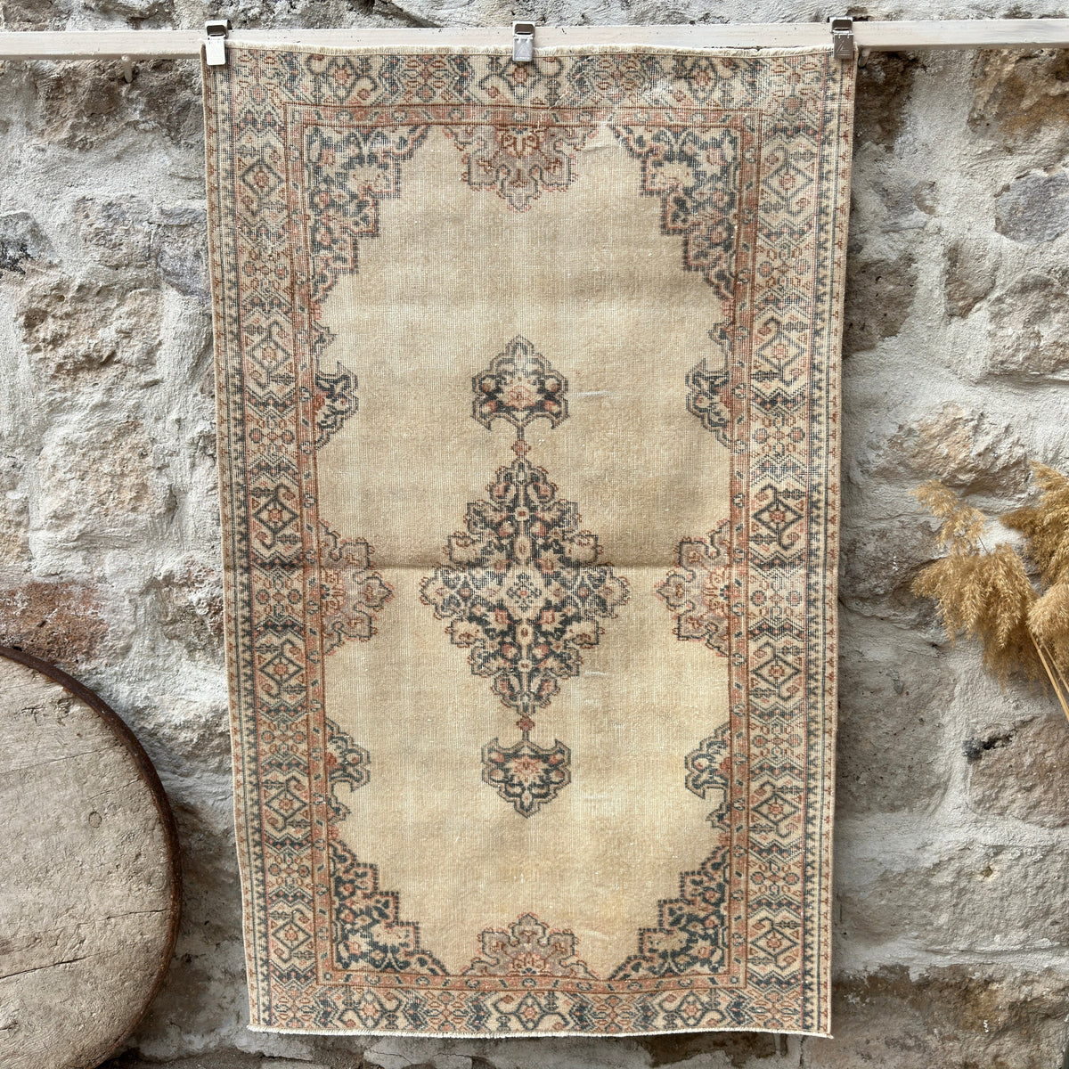 Beige 4' x 6' vintage persian style rug with medallion design, handmade in Turkey – Carl.