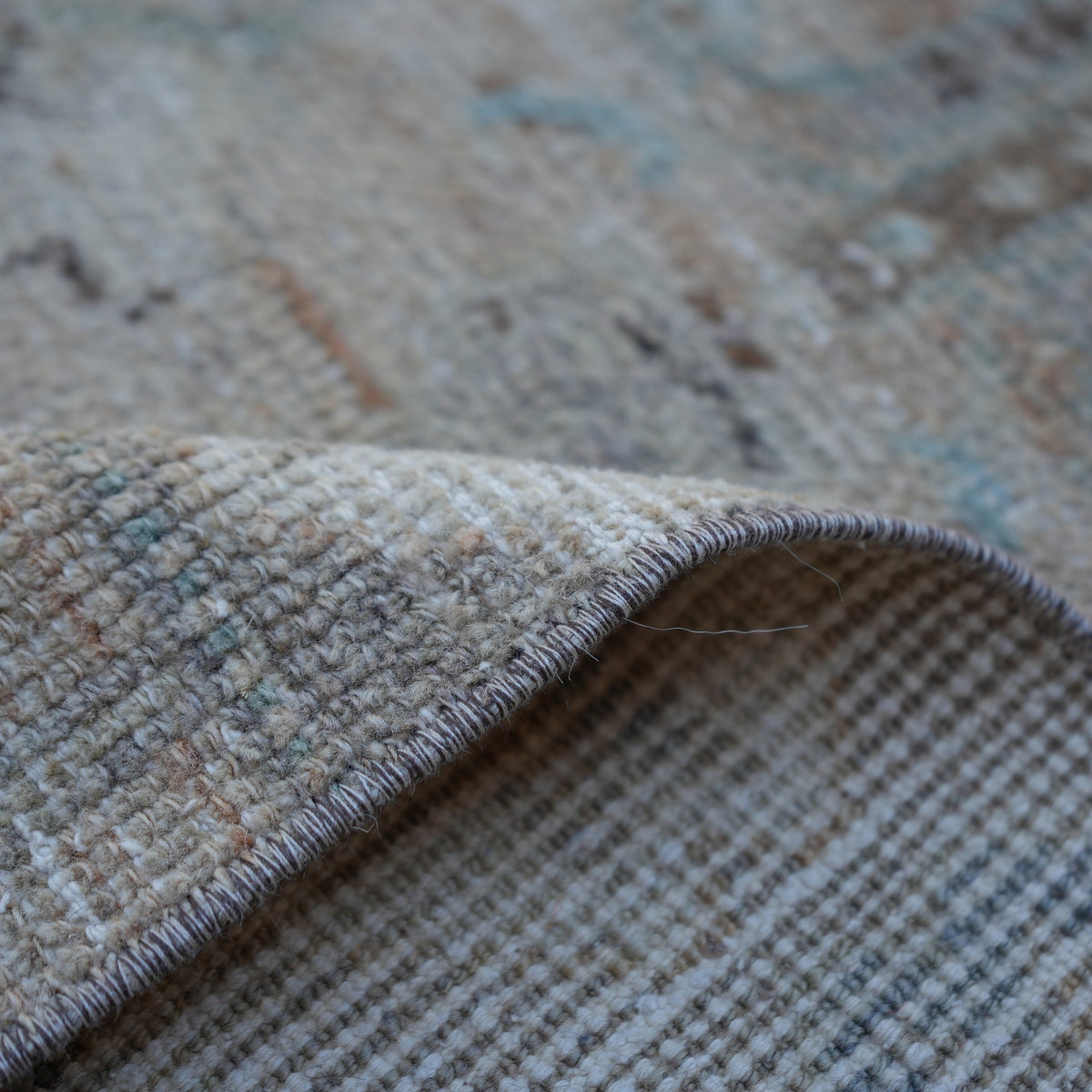 Additional view of the beige vintage Turkish runner rug, hand-knotted in wool and cotton.
