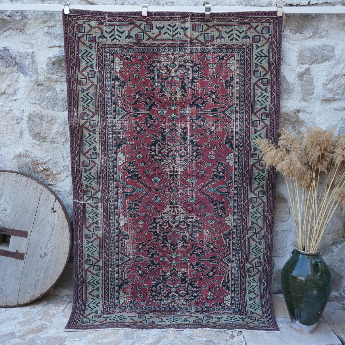 Red 5' x 7' vintage traditional rug with traditional design, handmade in Turkey – Lucila.