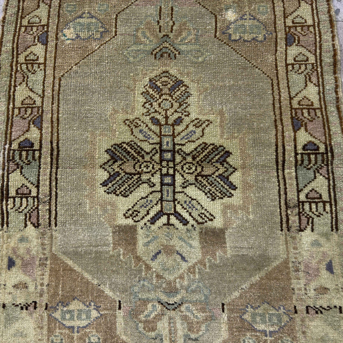 1970s red vintage turkish carpet with traditional and neutral design, hand-knotted weave and low pile.