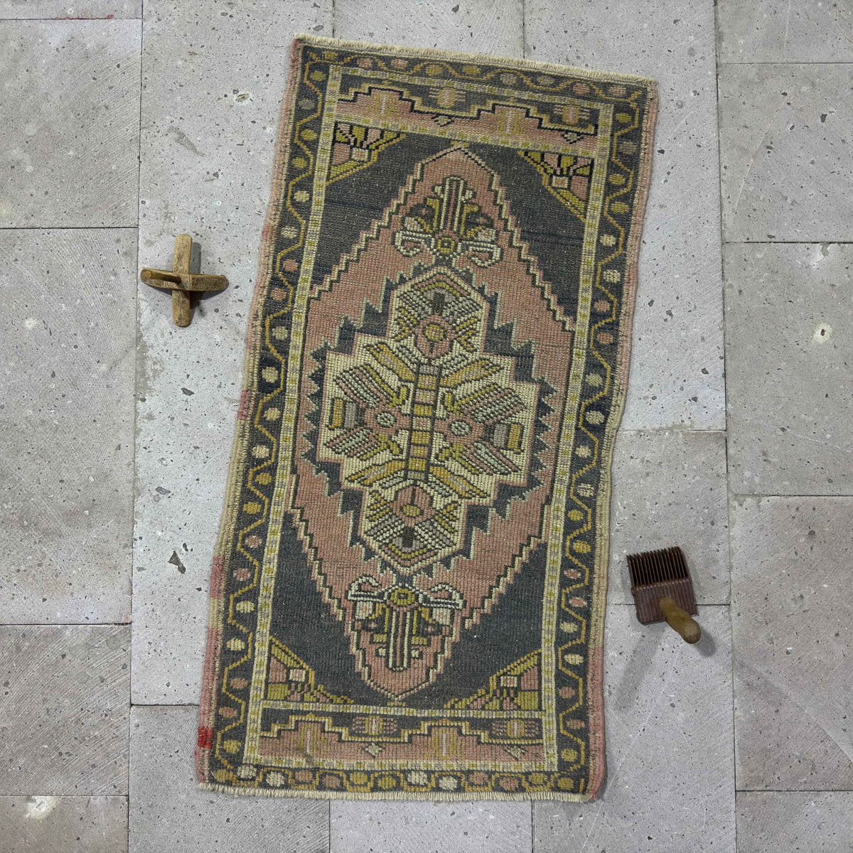 Pink 2' x 4' vintage turkish rug with traditional design, handmade in Turkey – Kristal.