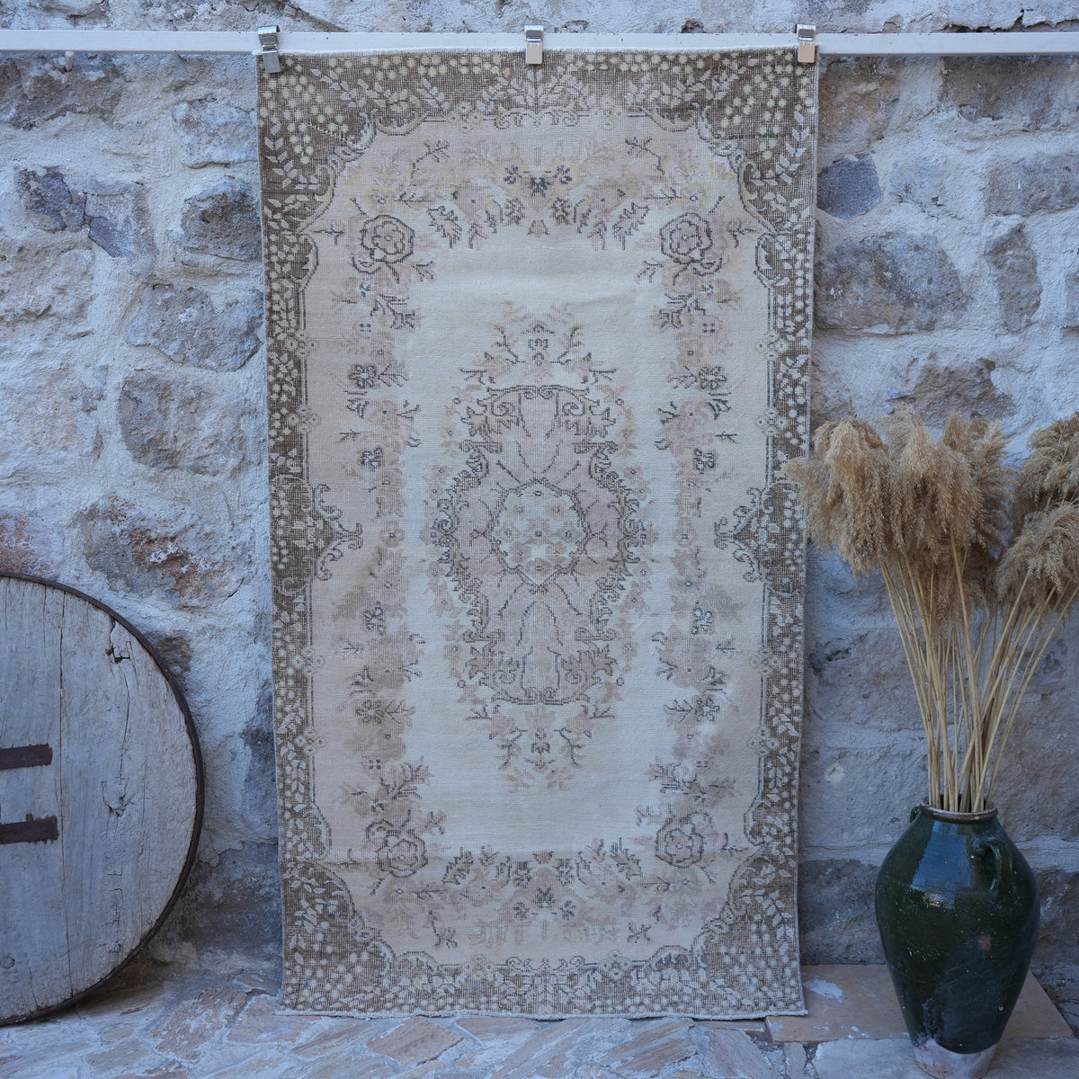 Beige 4' x 7' vintage turkish rug with traditional design, handmade in Turkey – Charla.