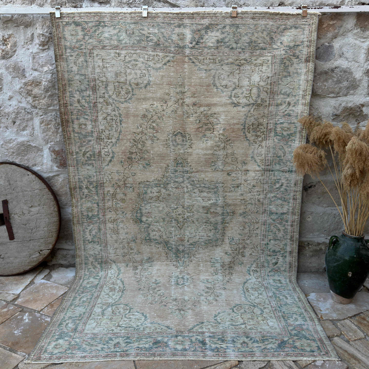 Blue 6' x 10' vintage turkish rug with medallion design, handmade in Turkey – Faine.