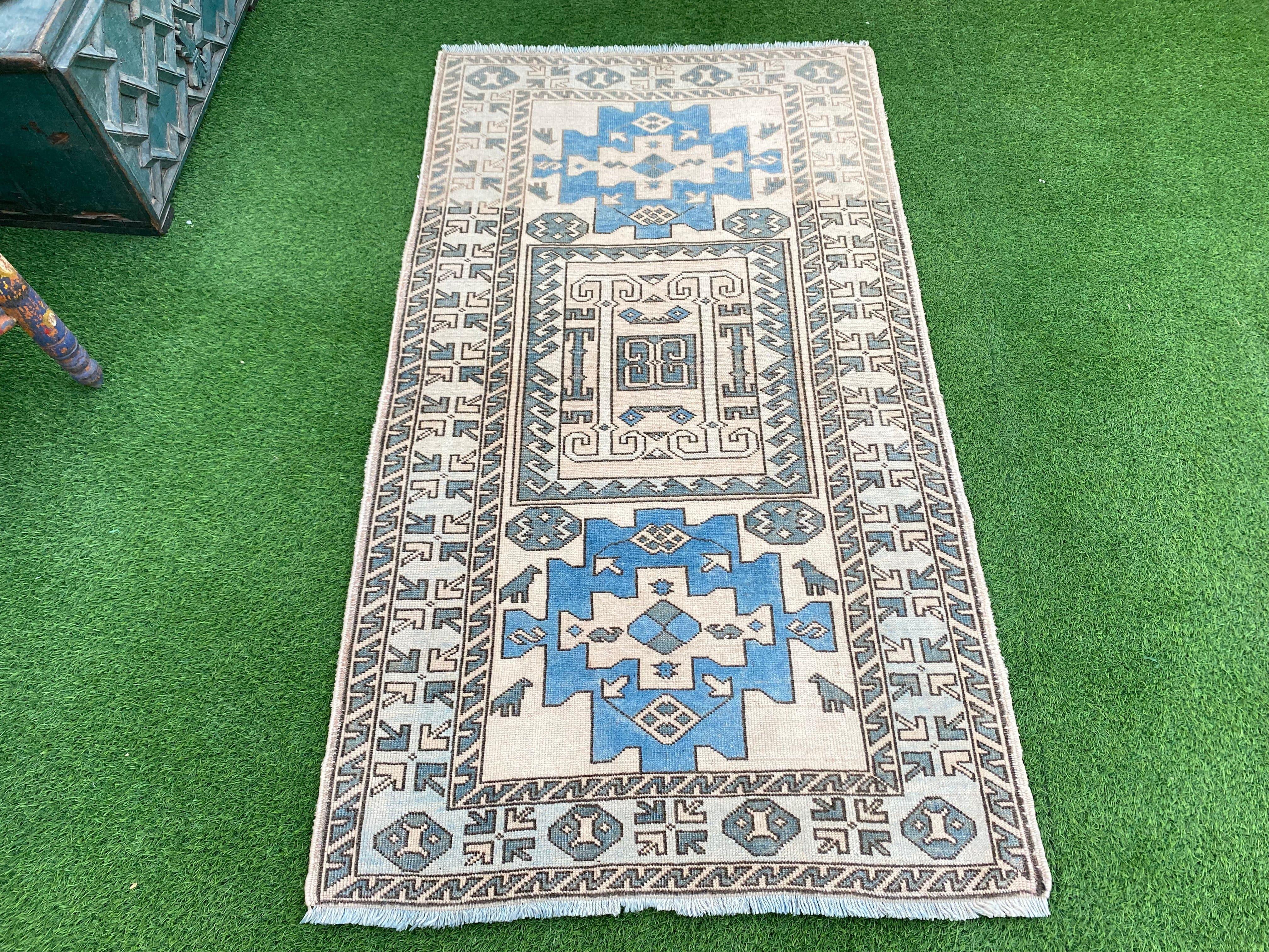 Windsor 3'2'' x 5'8''