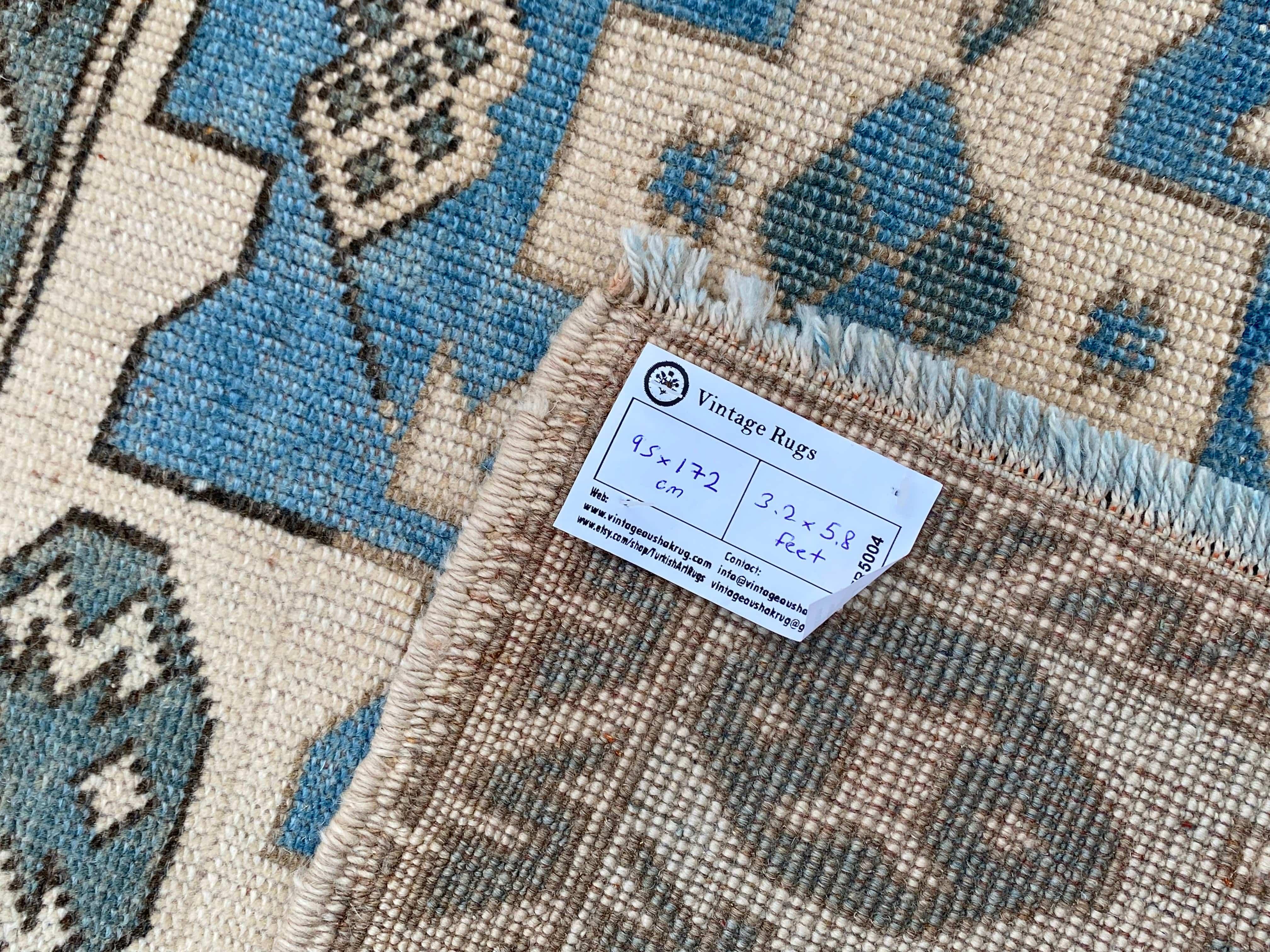 Windsor 3'2'' x 5'8''