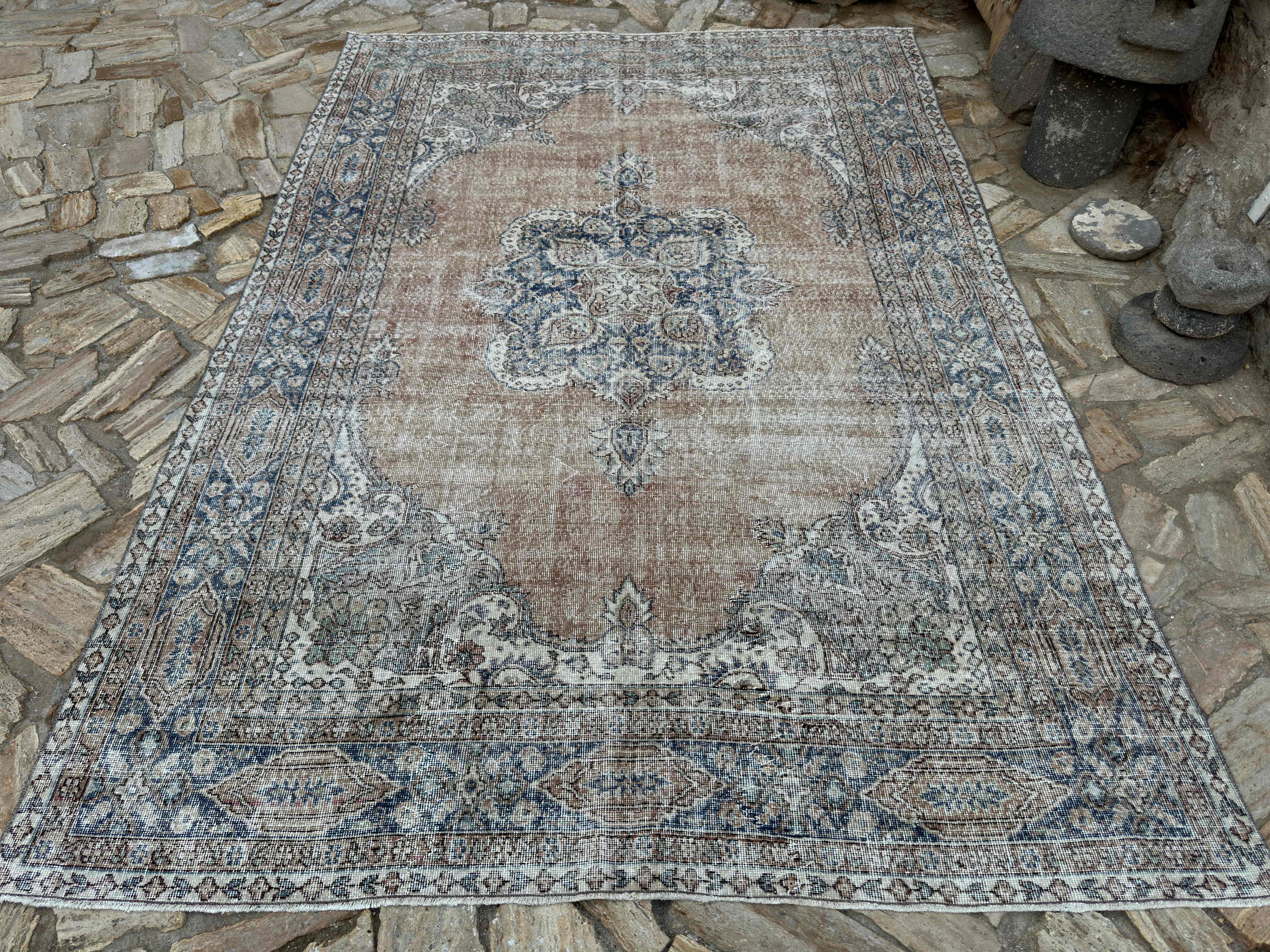 Woodrow 7' x 10'1''