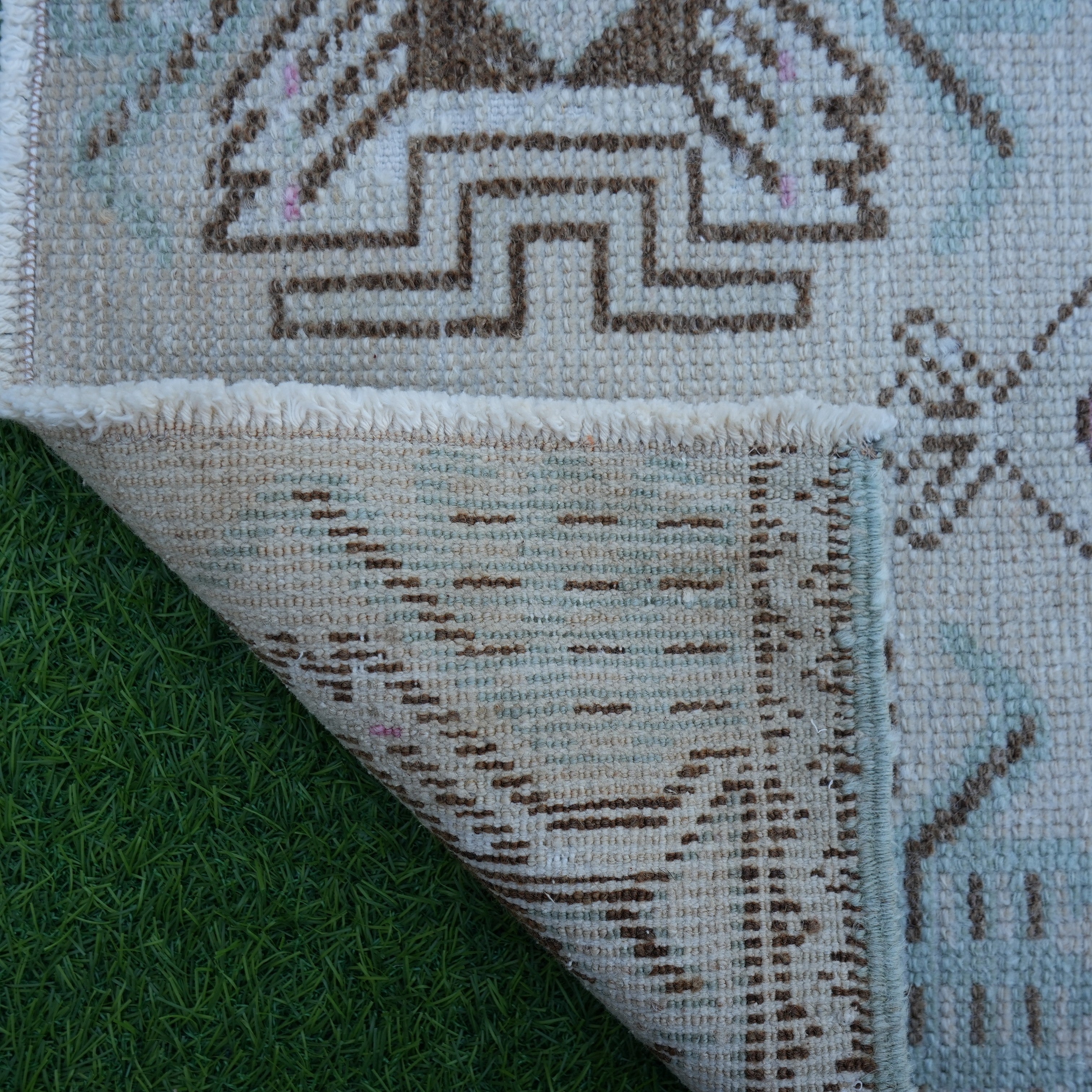 Zarla - Small Vintage Rug