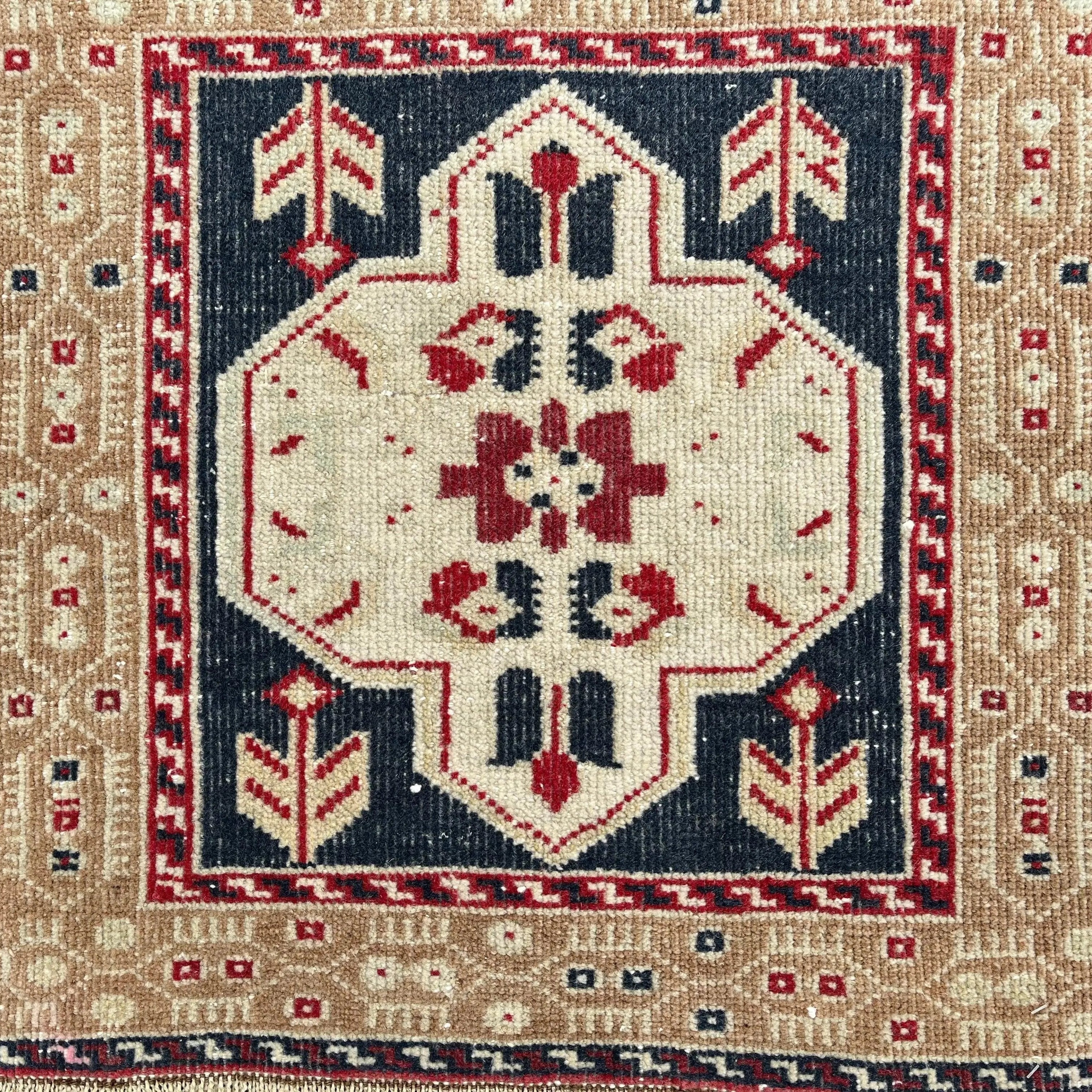 Zyair 1'10'' x 1'10''