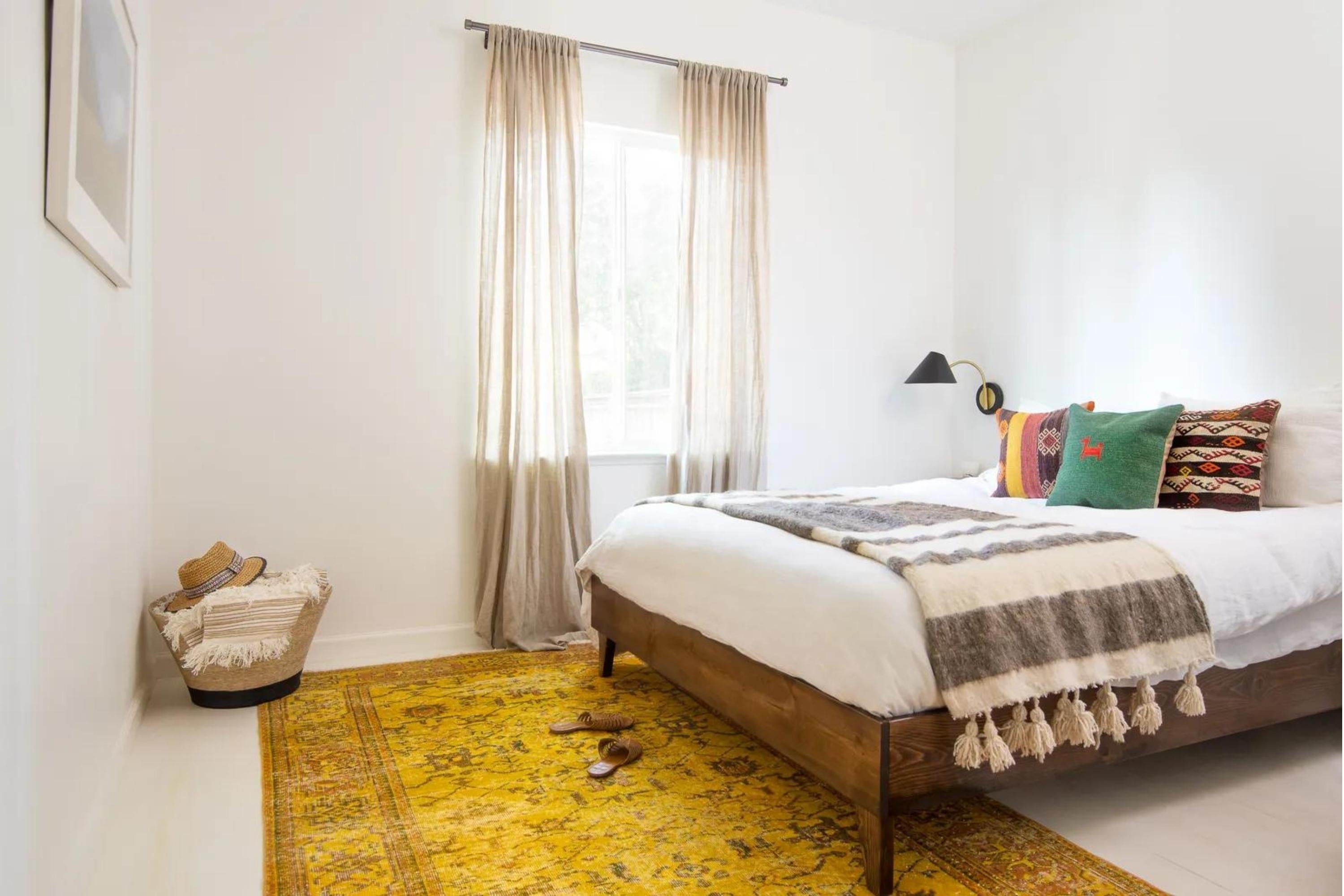 Bedroom Rugs - Kirmen Rugs