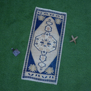 Bobbe - Small Turkish Rug