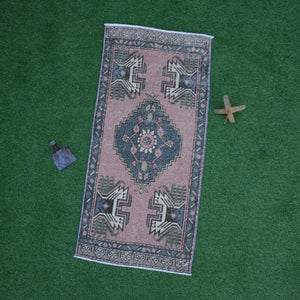 Alfi - Mini Vintage Rug