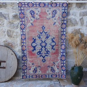 Aryn - Authentic Vintage Rug