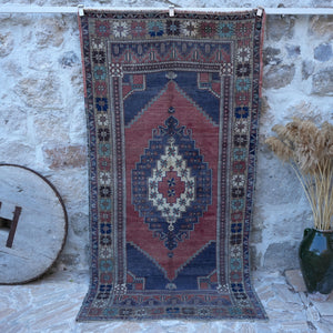 Bea - Vintage Traditional Rug