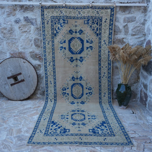 Elane - Vintage Wool Rug
