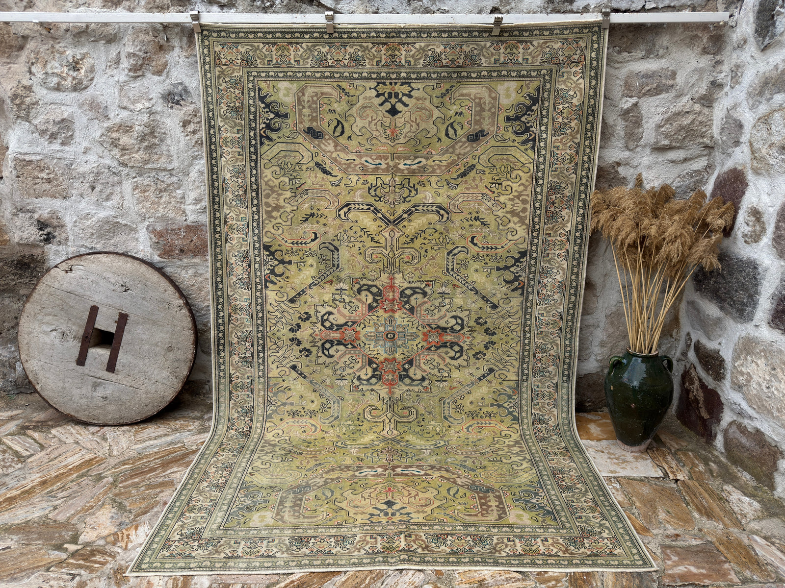 Joeann - Traditional Vintage Rug