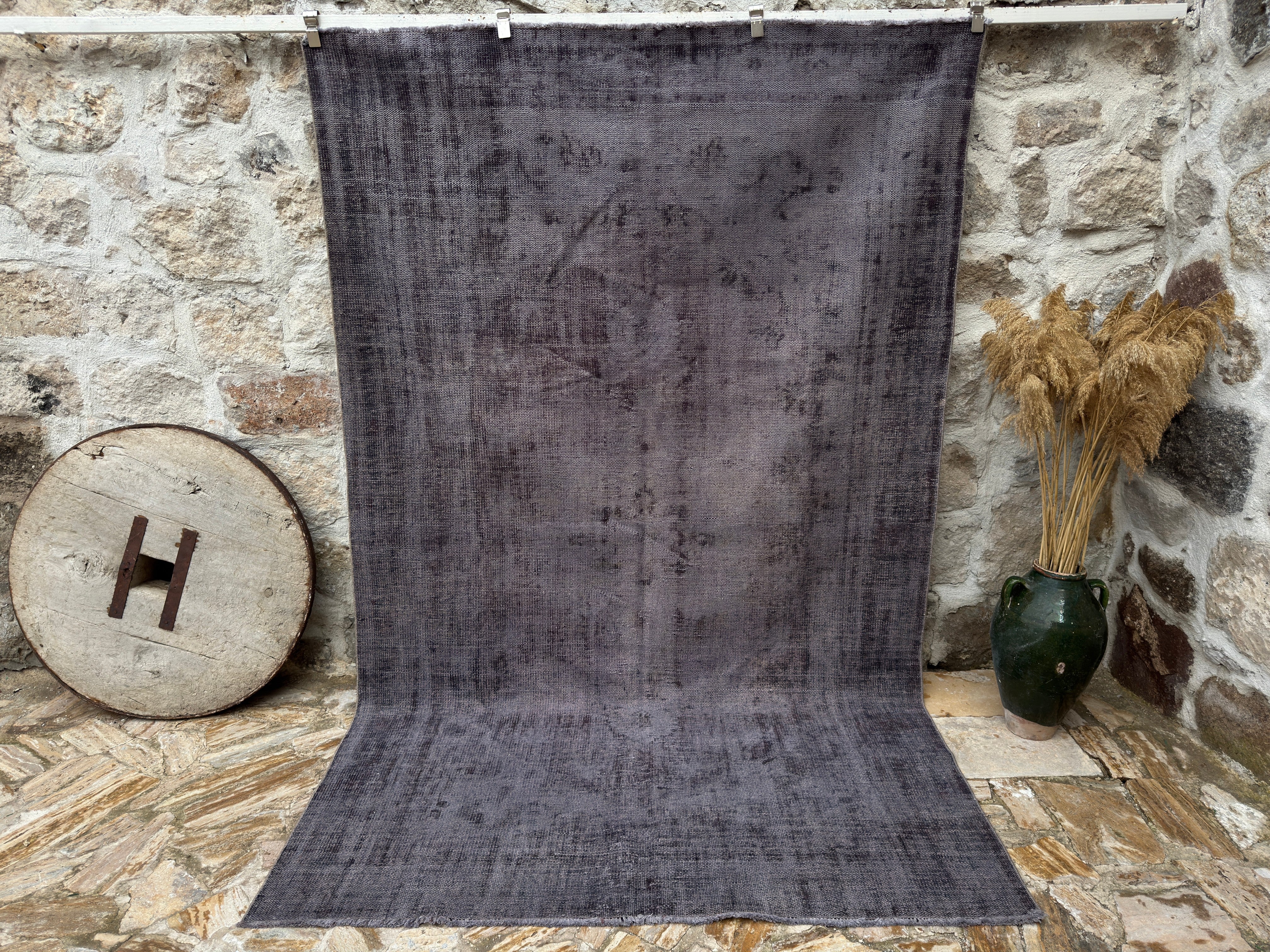 Shop Large Vintage Rugs (6x9 to 8x11) - Bold & Timeless – Kirmen™